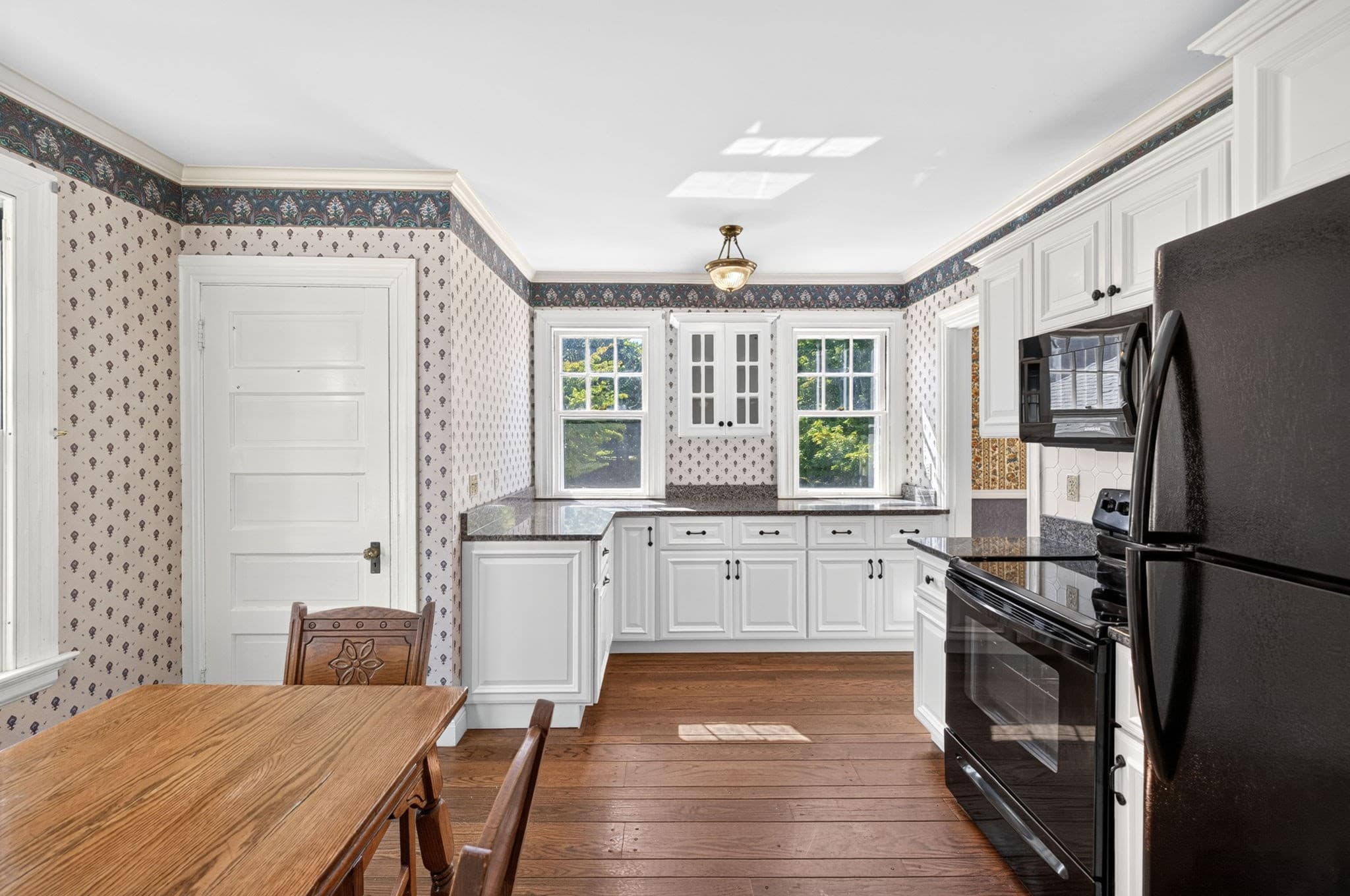 Single Family Residence at 21 Grant St, North Attleboro MA 02760, North Attleboro, photo 8 of 34