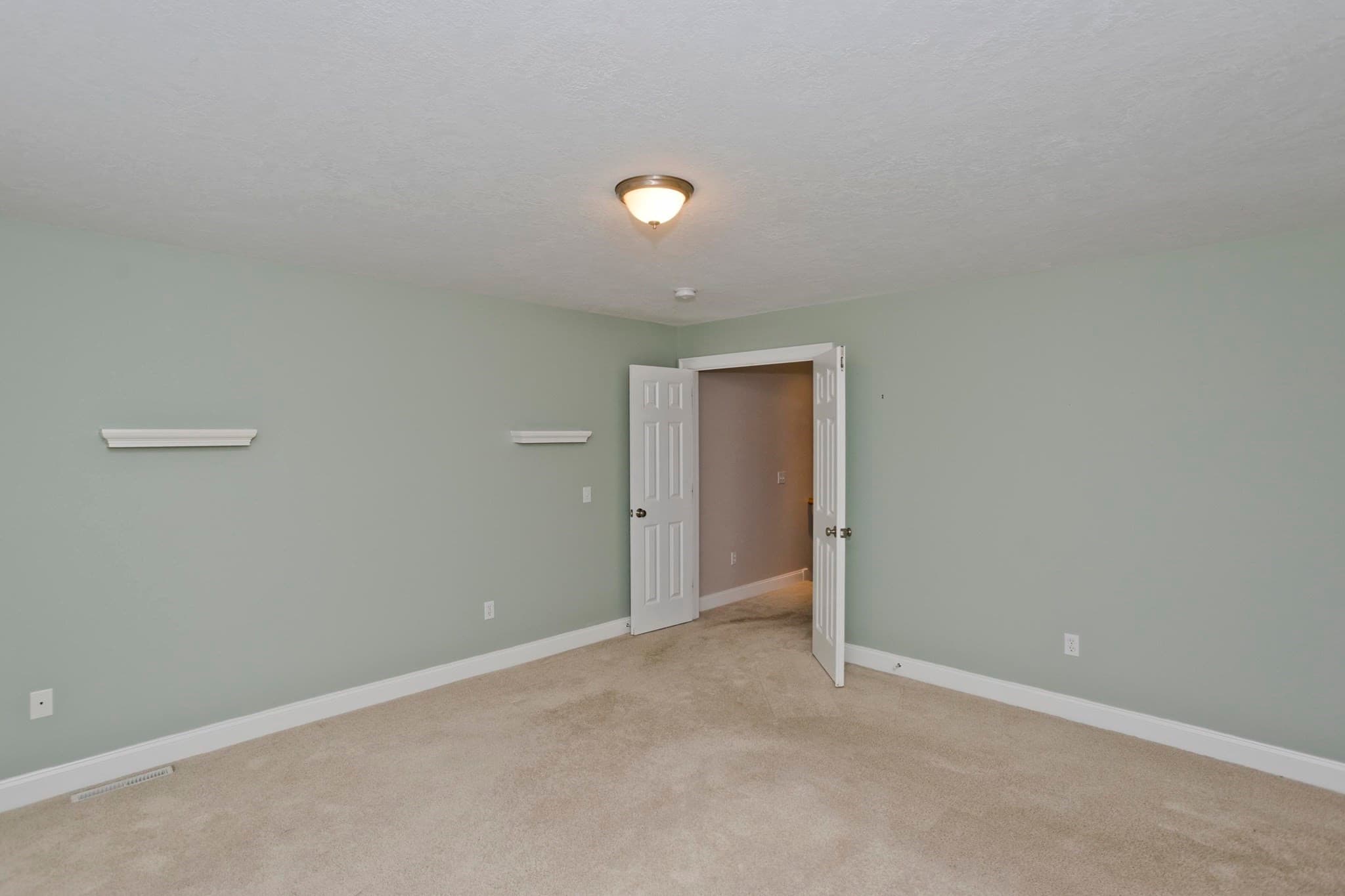 Condominium at 330 Haydenvielle Rd # D, Northampton MA 01053, Northampton, photo 20 of 42