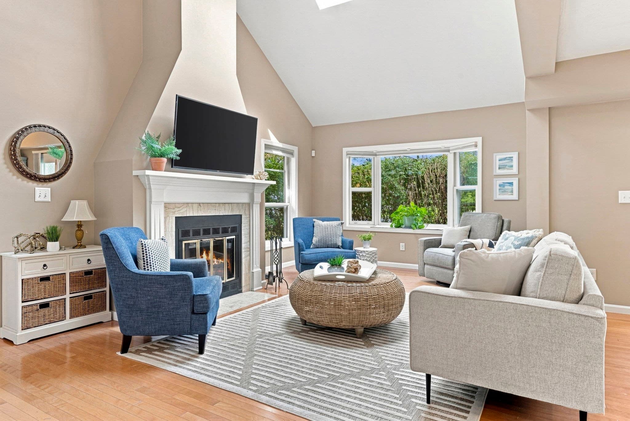 Condominium at 28 Whaler Ln # 28, Quincy MA 02171, photo 2 of 27