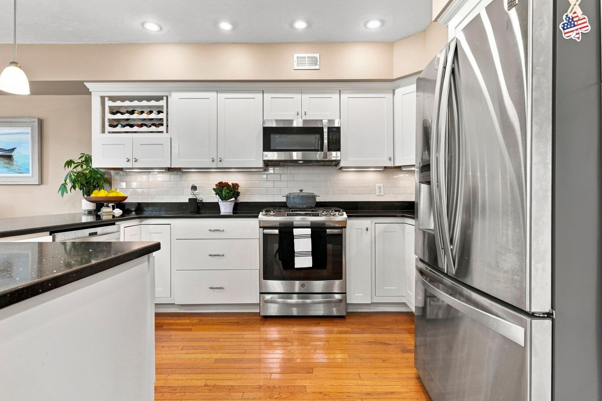 Condominium at 28 Whaler Ln # 28, Quincy MA 02171, photo 9 of 27