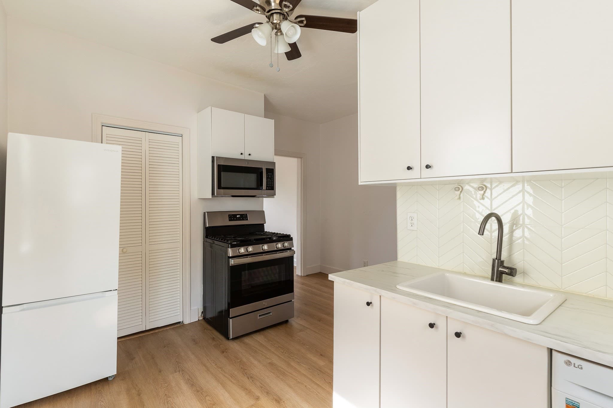 Condominium at 58 Hinckley St # 3, Somerville MA 02145, Somerville, photo 15 of 18
