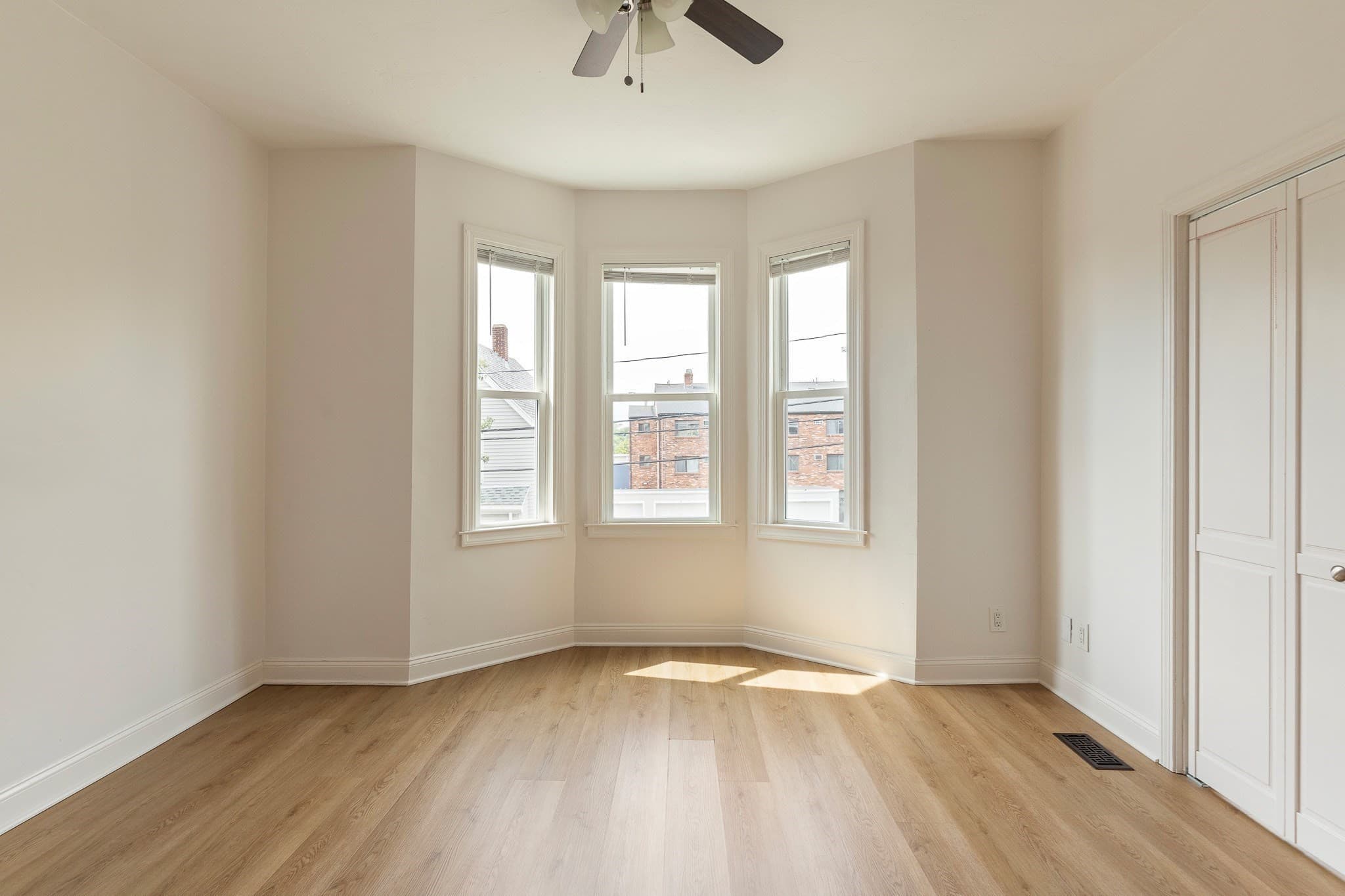 Condominium at 58 Hinckley St # 3, Somerville MA 02145, Somerville, photo 8 of 18