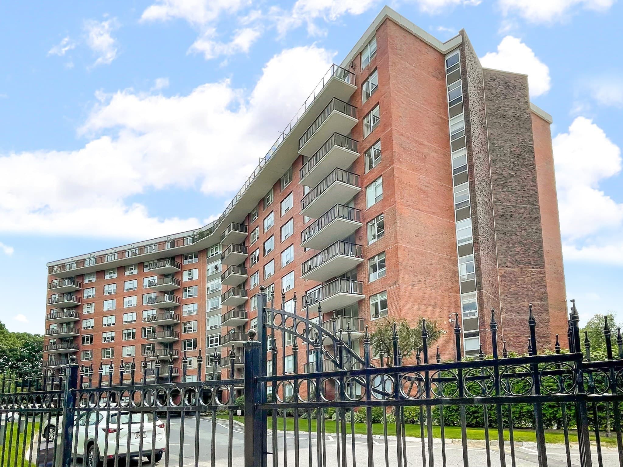 Condominium at 280 Boylston Street # 411, Newton MA 02467, Newton, photo 31 of 34
