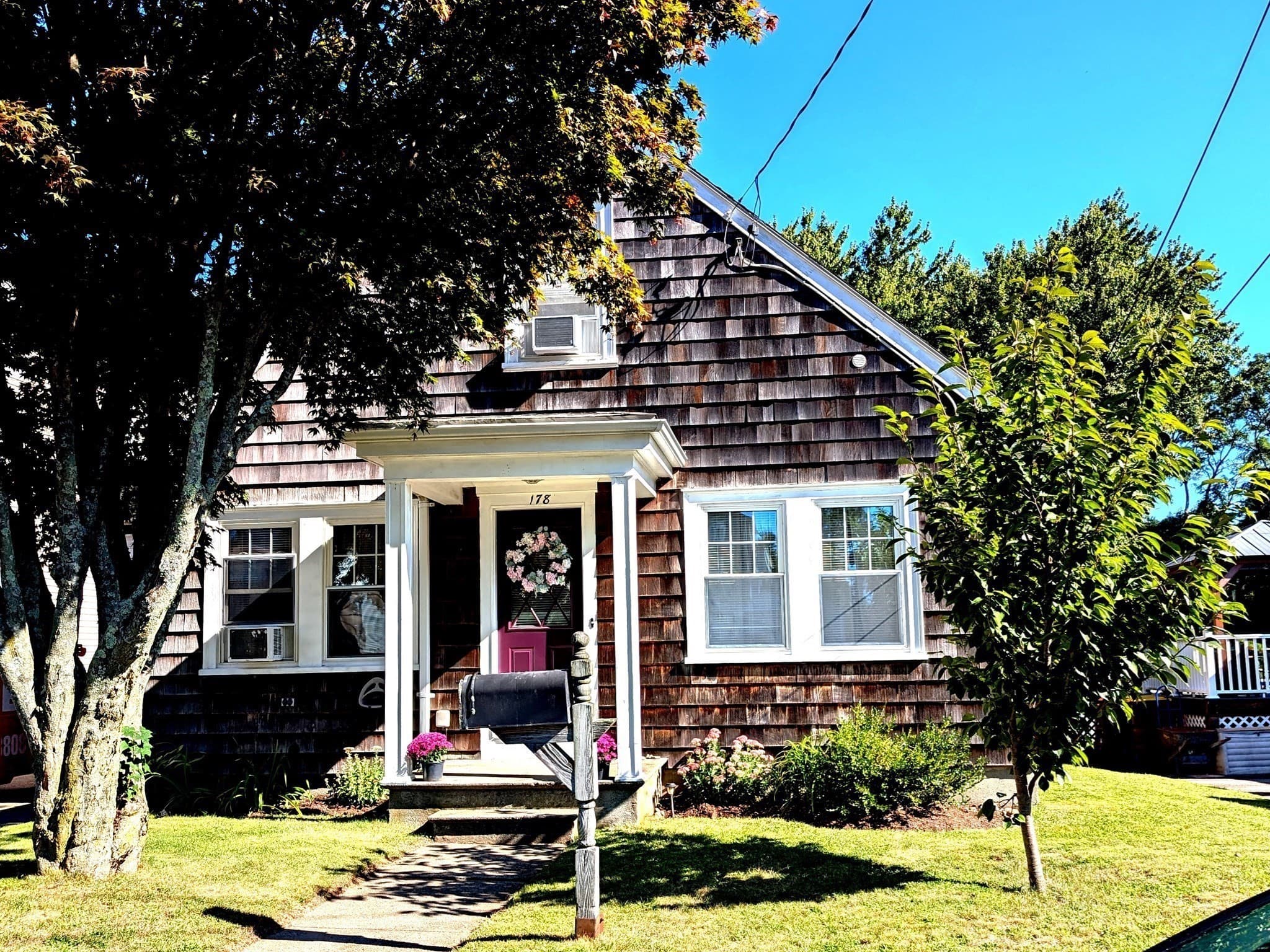 Single Family Residence at 178 California St, Fall River MA 02723, Fall River, photo 2 of 37