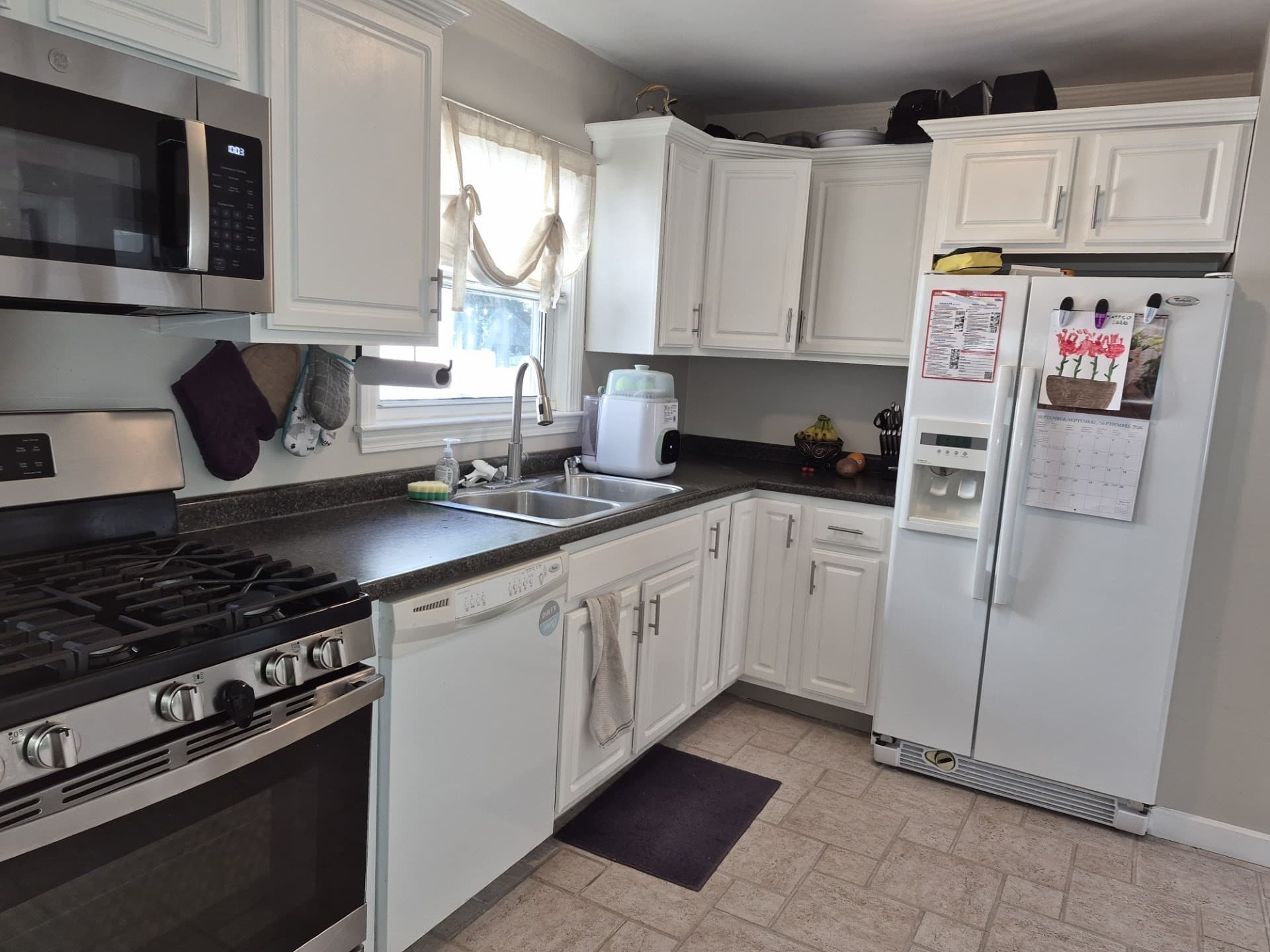 Single Family Residence at 178 California St, Fall River MA 02723, Fall River, photo 7 of 37