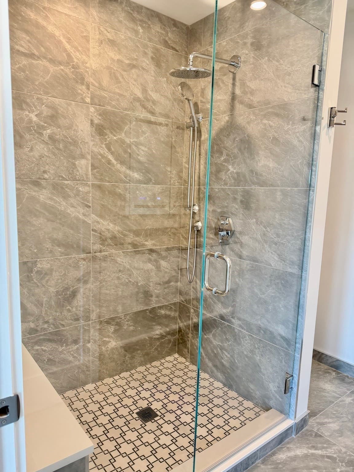 Condominium at 1001 Shirley St # 3, Winthrop MA 02152, Winthrop, photo 12 of 14