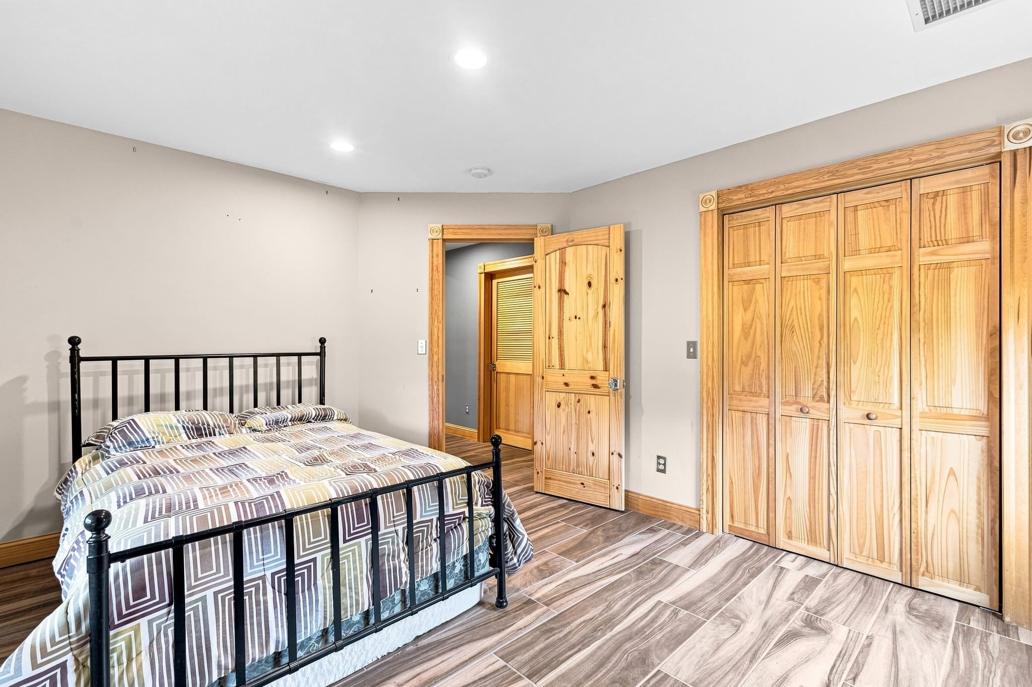 Single Family Residence at 21 Cushing Ln, Acushnet MA 02743, Acushnet, photo 24 of 37