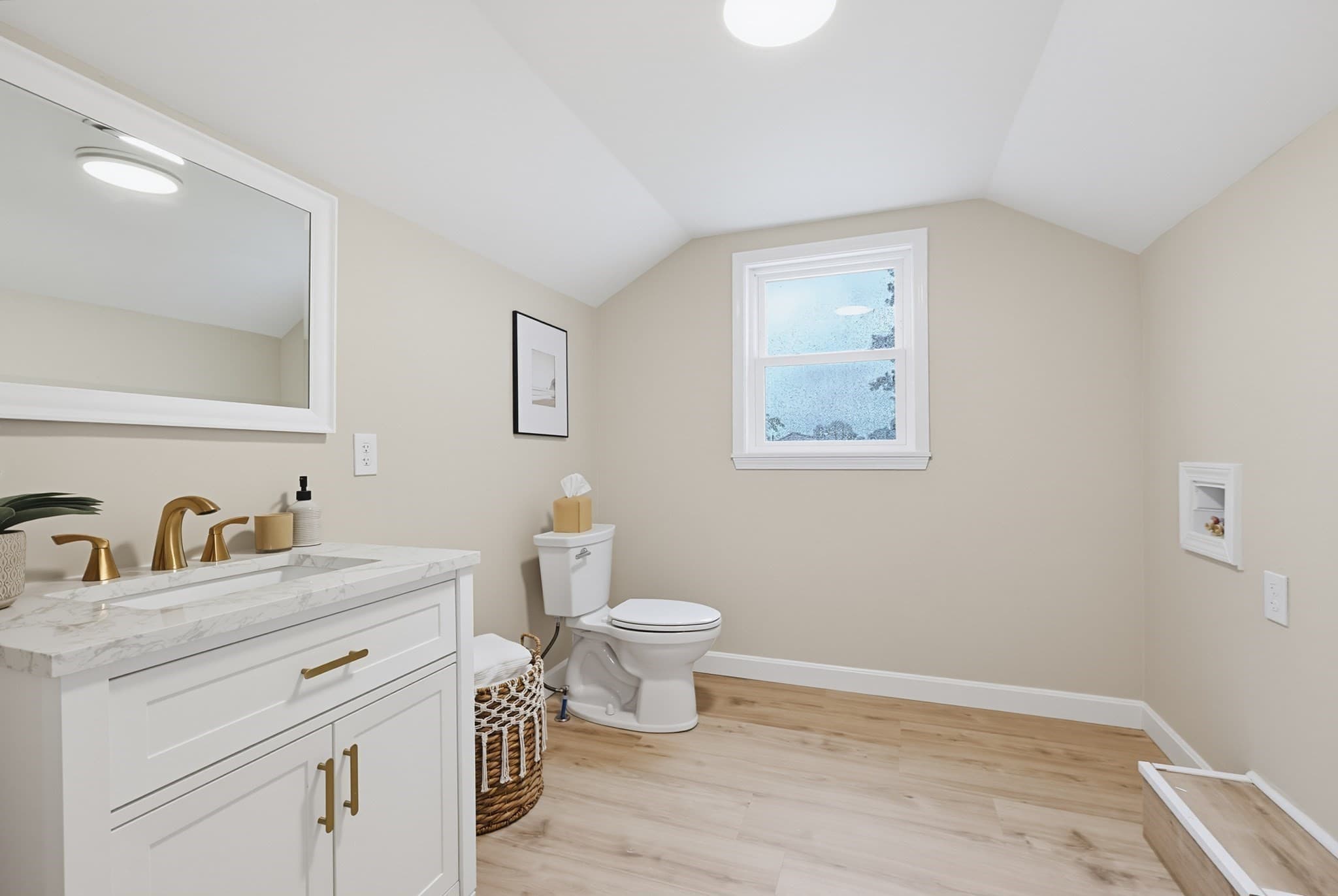 Single Family Residence at 4 Ryan St, Randolph MA 02368, photo 16 of 33