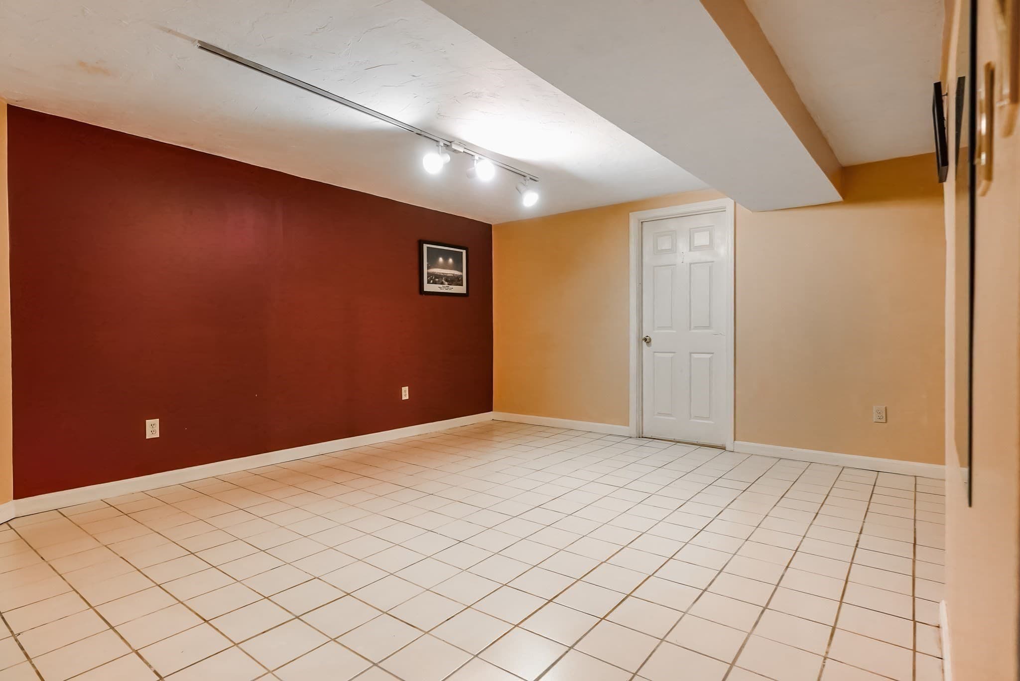 Condominium at 14 Old Meetinghouse Grn # 14, Norton MA 02766, Norton, photo 15 of 18