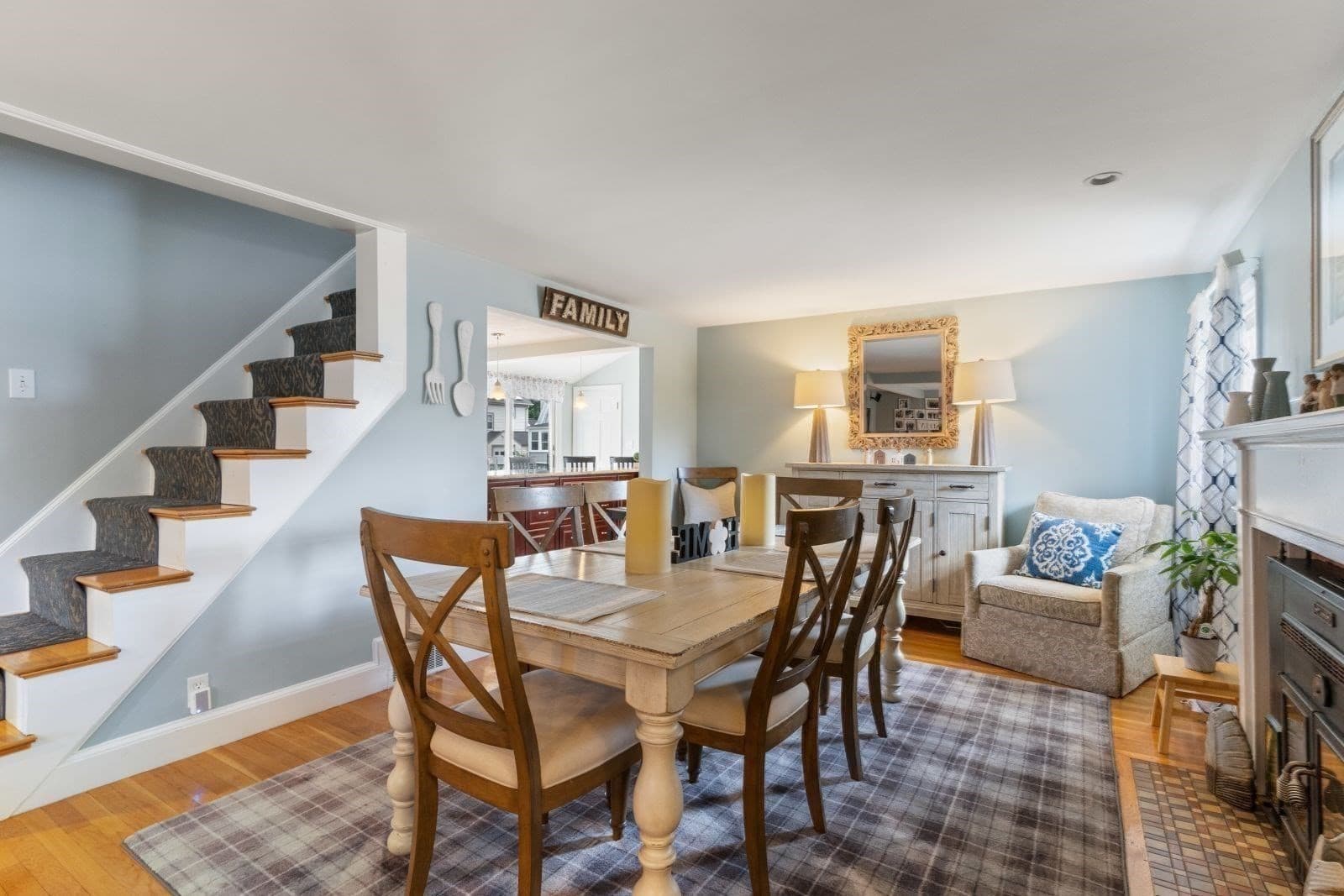 Single Family Residence at 22 Aberdeen Ave, Waltham MA 02453, photo 9 of 40