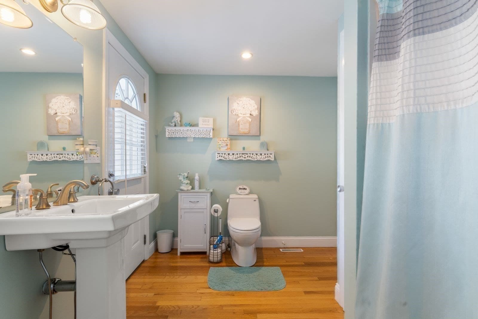 Single Family Residence at 22 Aberdeen Ave, Waltham MA 02453, photo 14 of 40