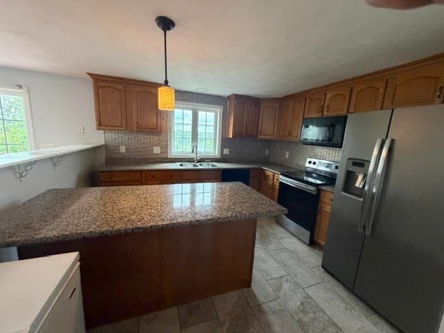 Single Family Residence at 4 Pearlbush Path, Worcester MA 01607, Worcester, photo 33 of 39
