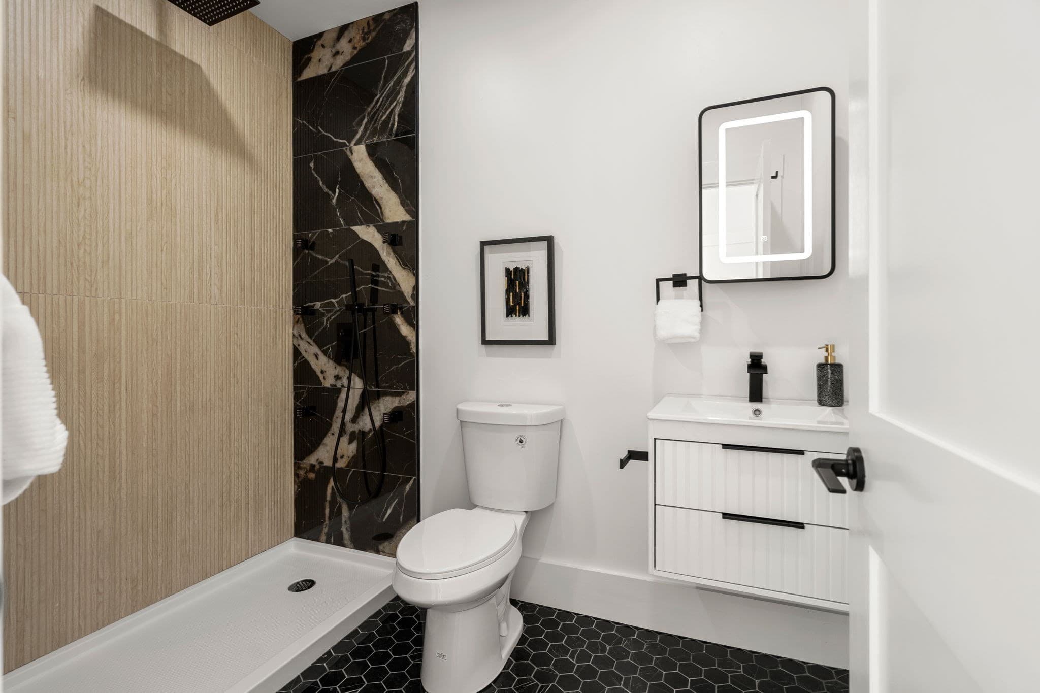 Condominium at 151 Townsend # 2, Boston MA 02121, Boston, photo 13 of 23