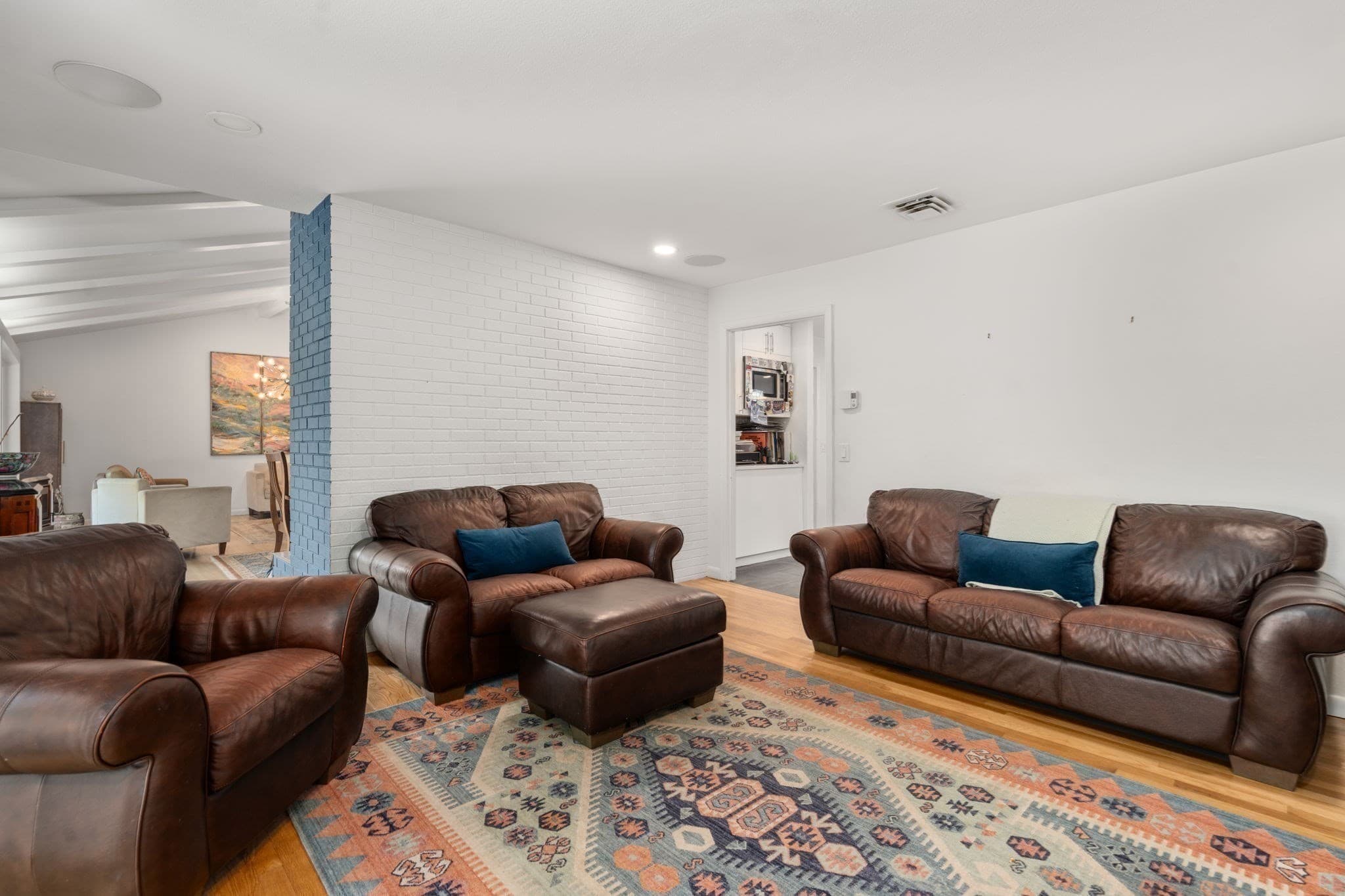 Single Family Residence at 90 Aylesbury Road, Worcester MA 01609, Worcester, photo 12 of 31