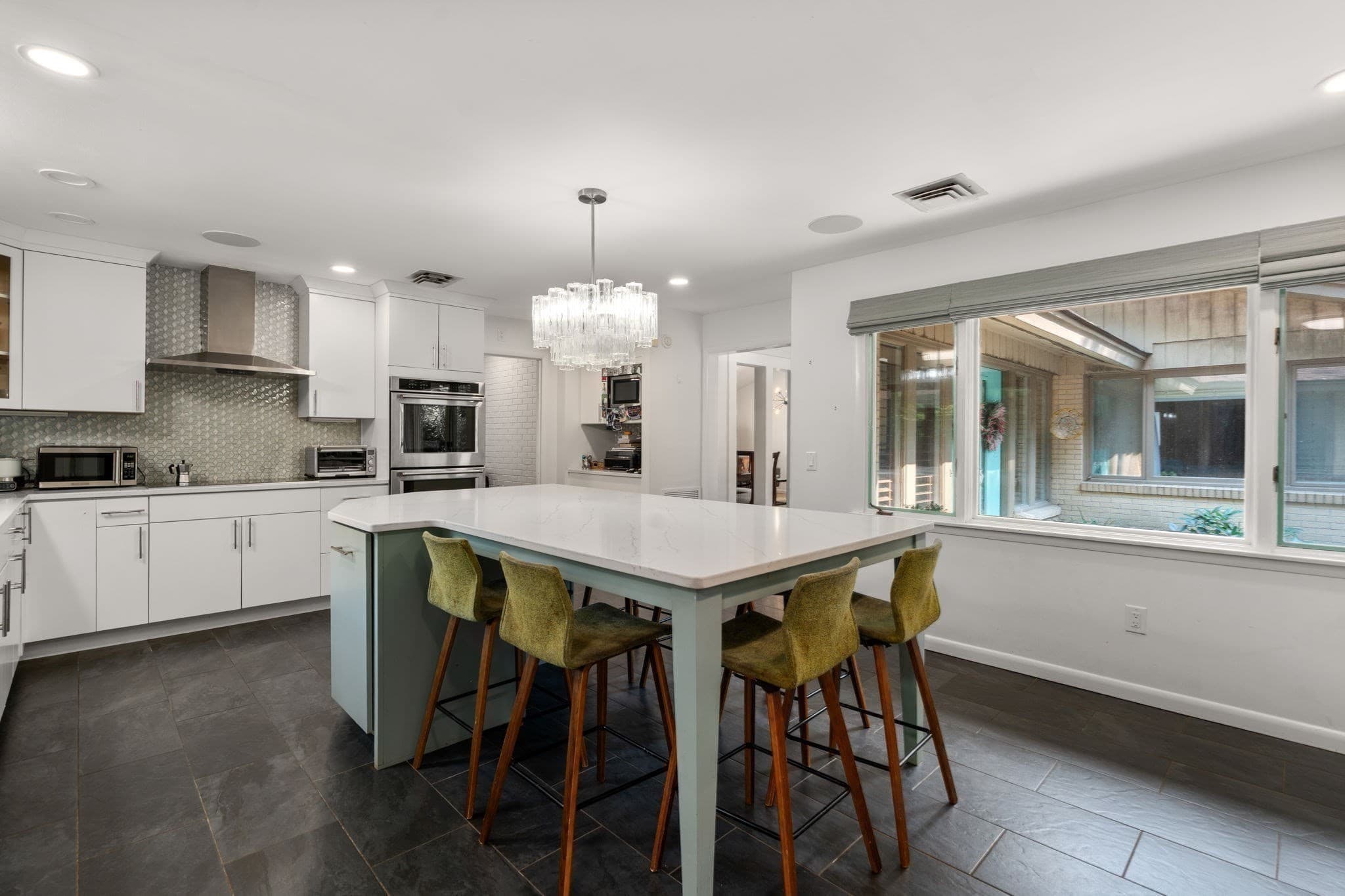 Single Family Residence at 90 Aylesbury Road, Worcester MA 01609, Worcester, photo 14 of 31
