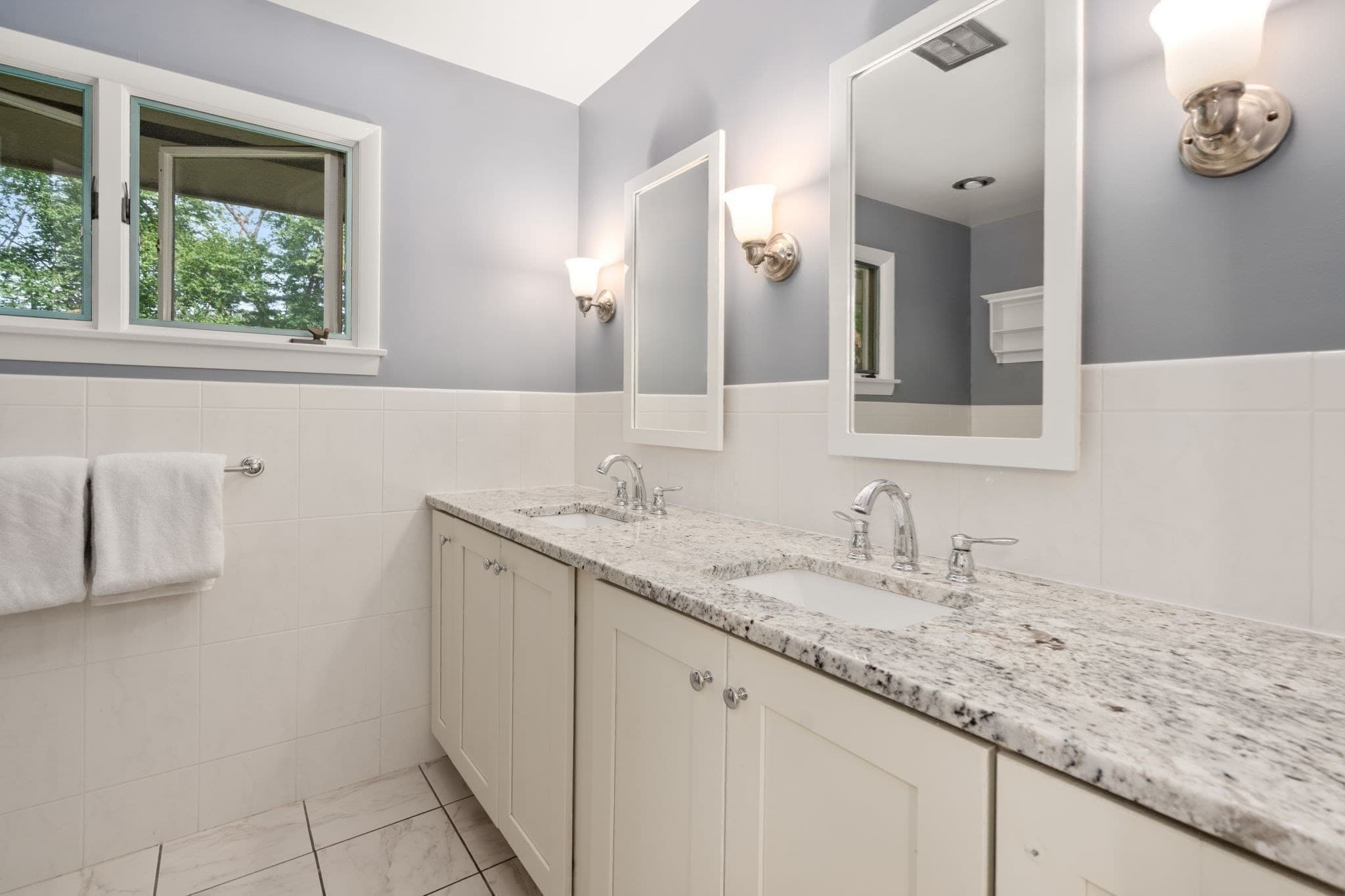 Single Family Residence at 90 Aylesbury Road, Worcester MA 01609, Worcester, photo 25 of 31