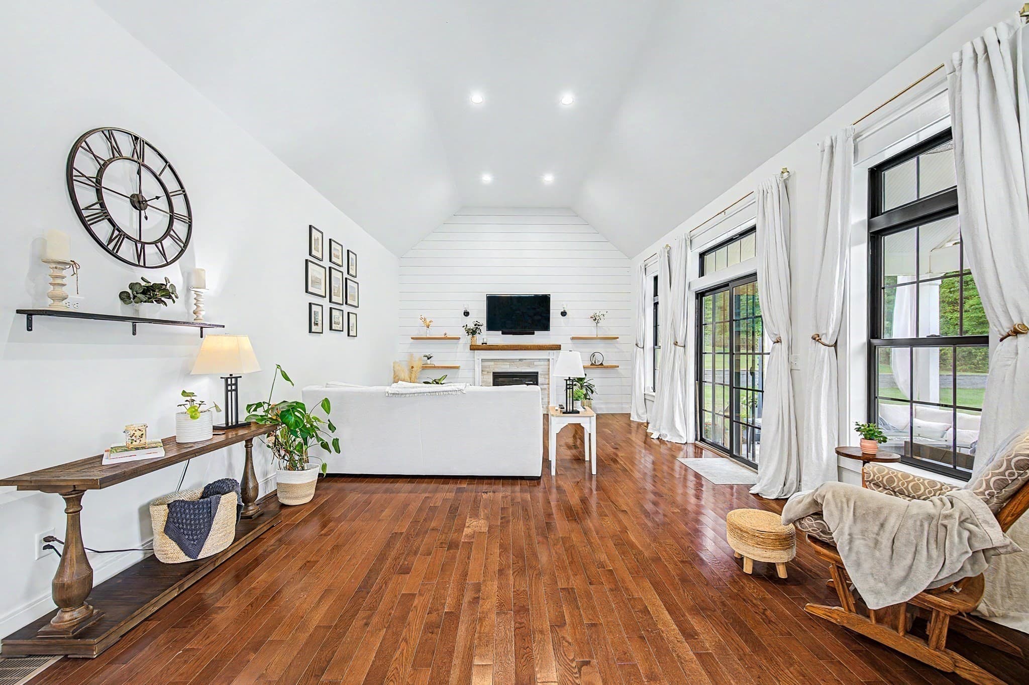 Single Family Residence at 3 Conway Ln, Foxboro MA 02035, Foxboro, photo 14 of 41