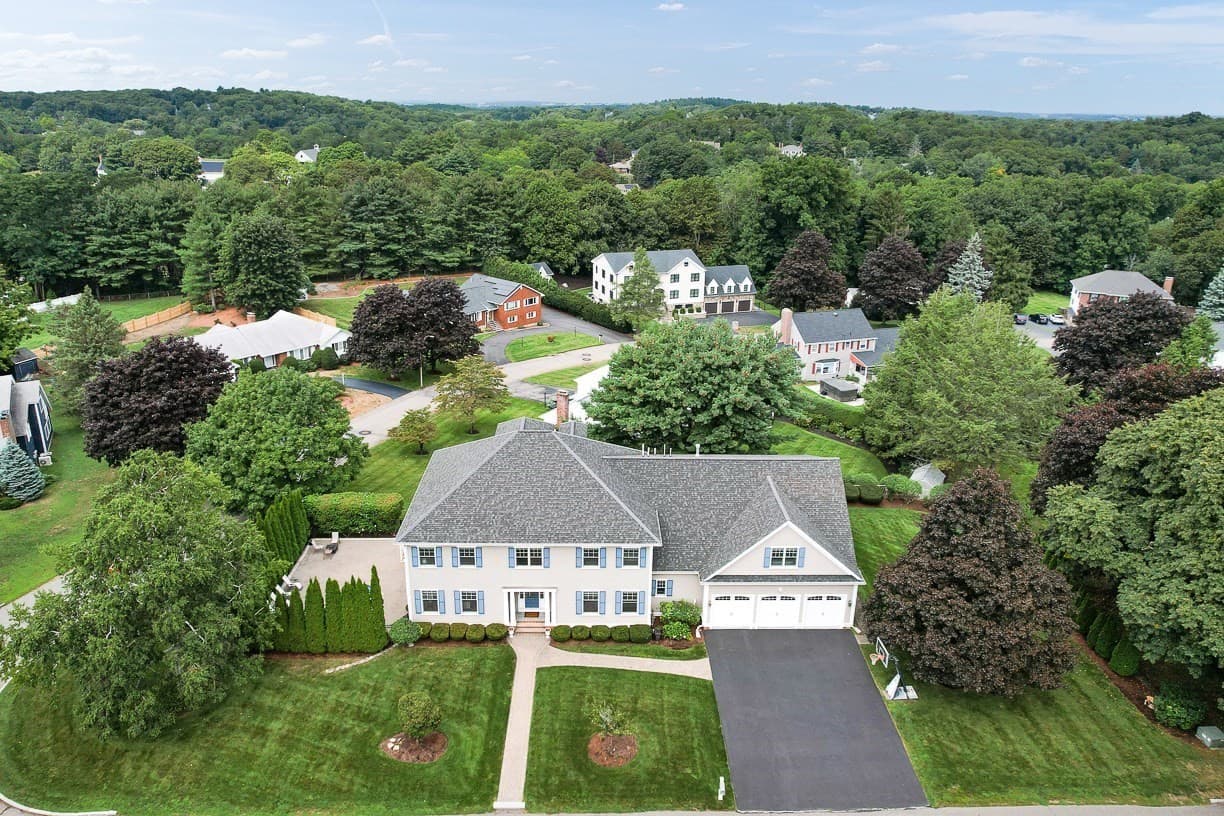 Single Family Residence at 37 Mayflower Road, Winchester MA 01890, Winchester, photo 2 of 42
