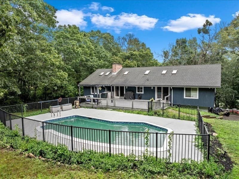 Single Family Residence at 21 Woodvale Ave, Plymouth MA 02360, photo 34 of 42