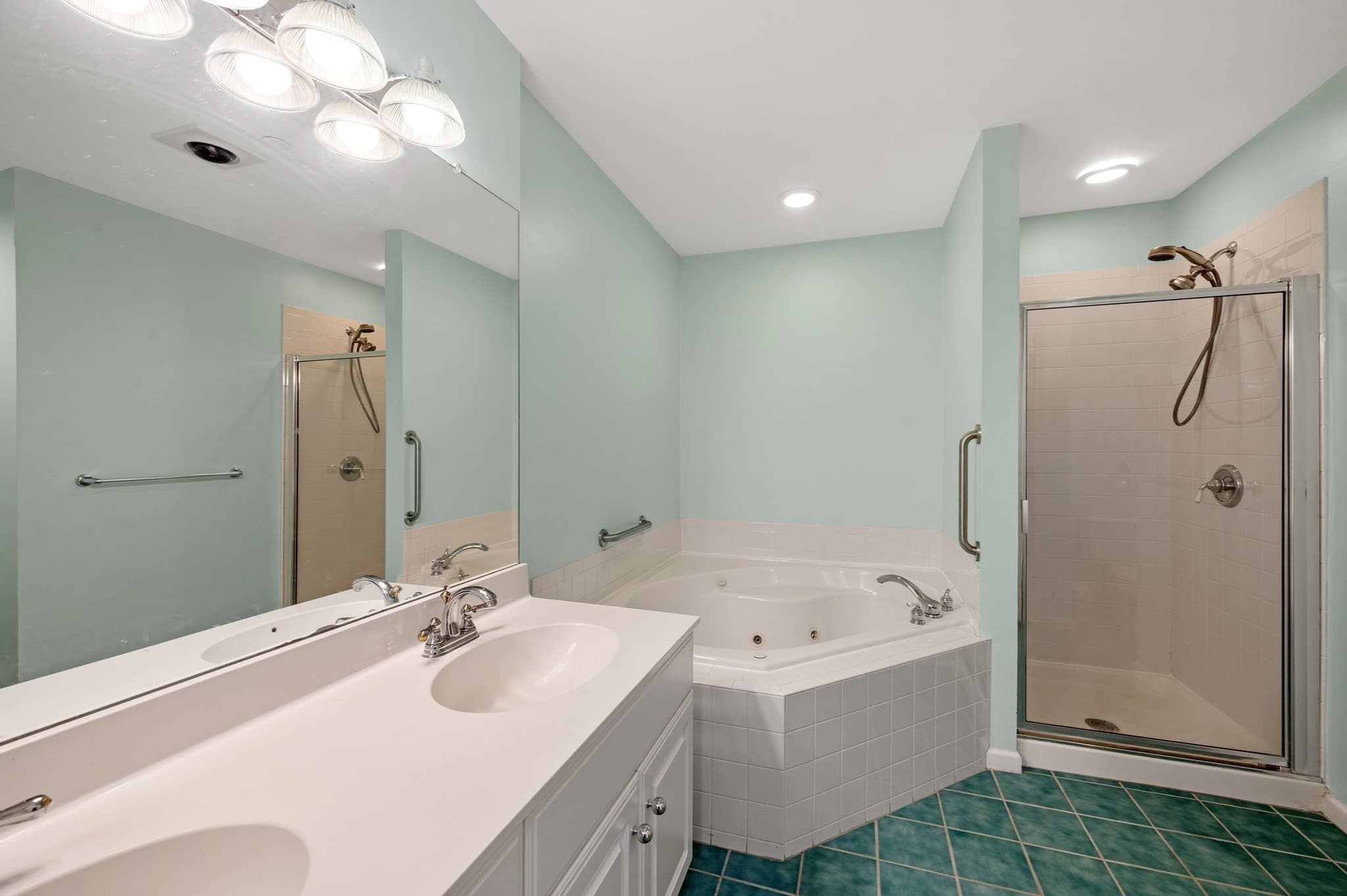 Condominium at 9 Bishops Forest Dr # 9, Waltham MA 02452, photo 8 of 19