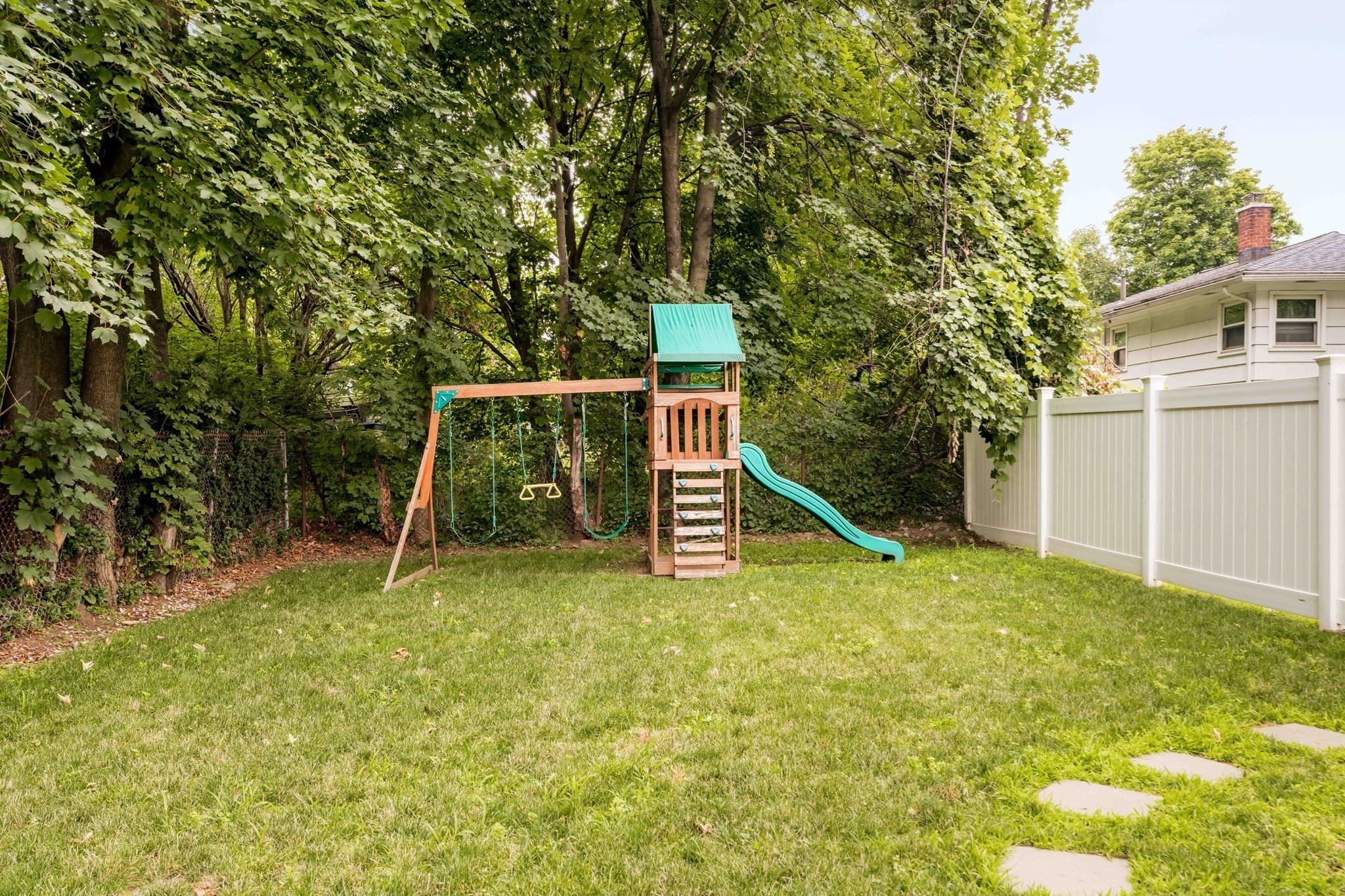 Condominium at 16 Cudworth Street # 16, Medford MA 02155, Medford, photo 30 of 32
