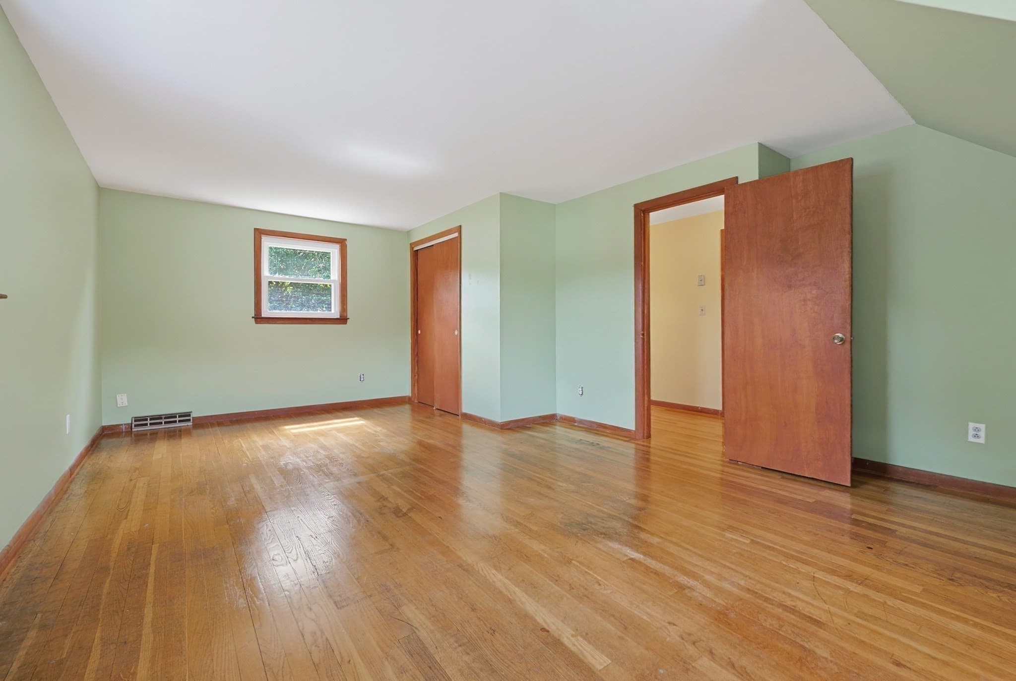 Single Family Residence at 135 Crane St, Dedham MA 02026, Dedham, photo 20 of 28