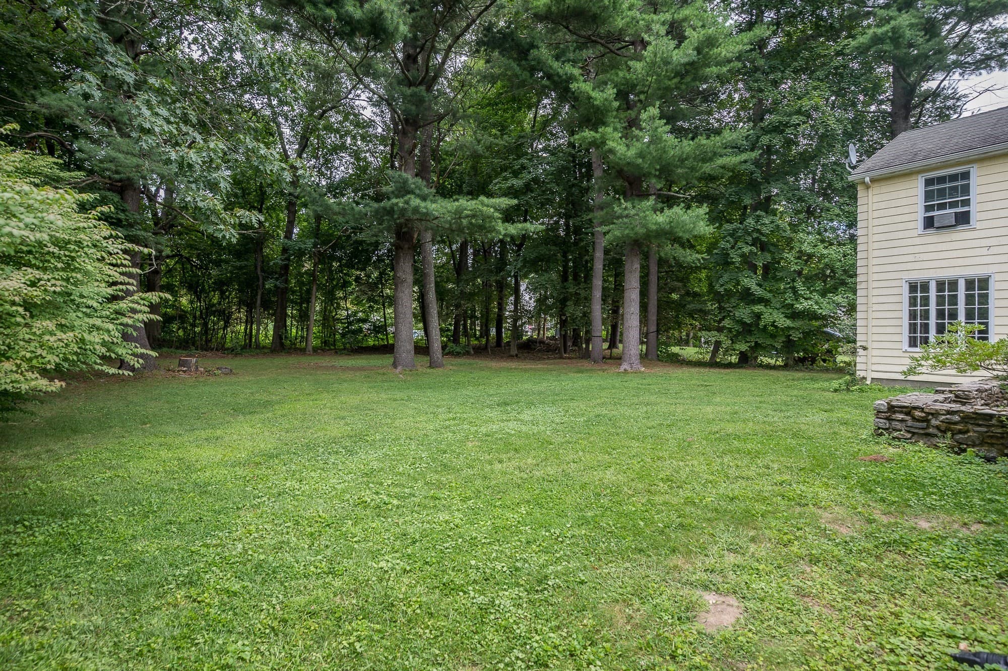 Single Family Residence at 10 Damon Rd, Holden MA 01520, Holden, photo 36 of 42