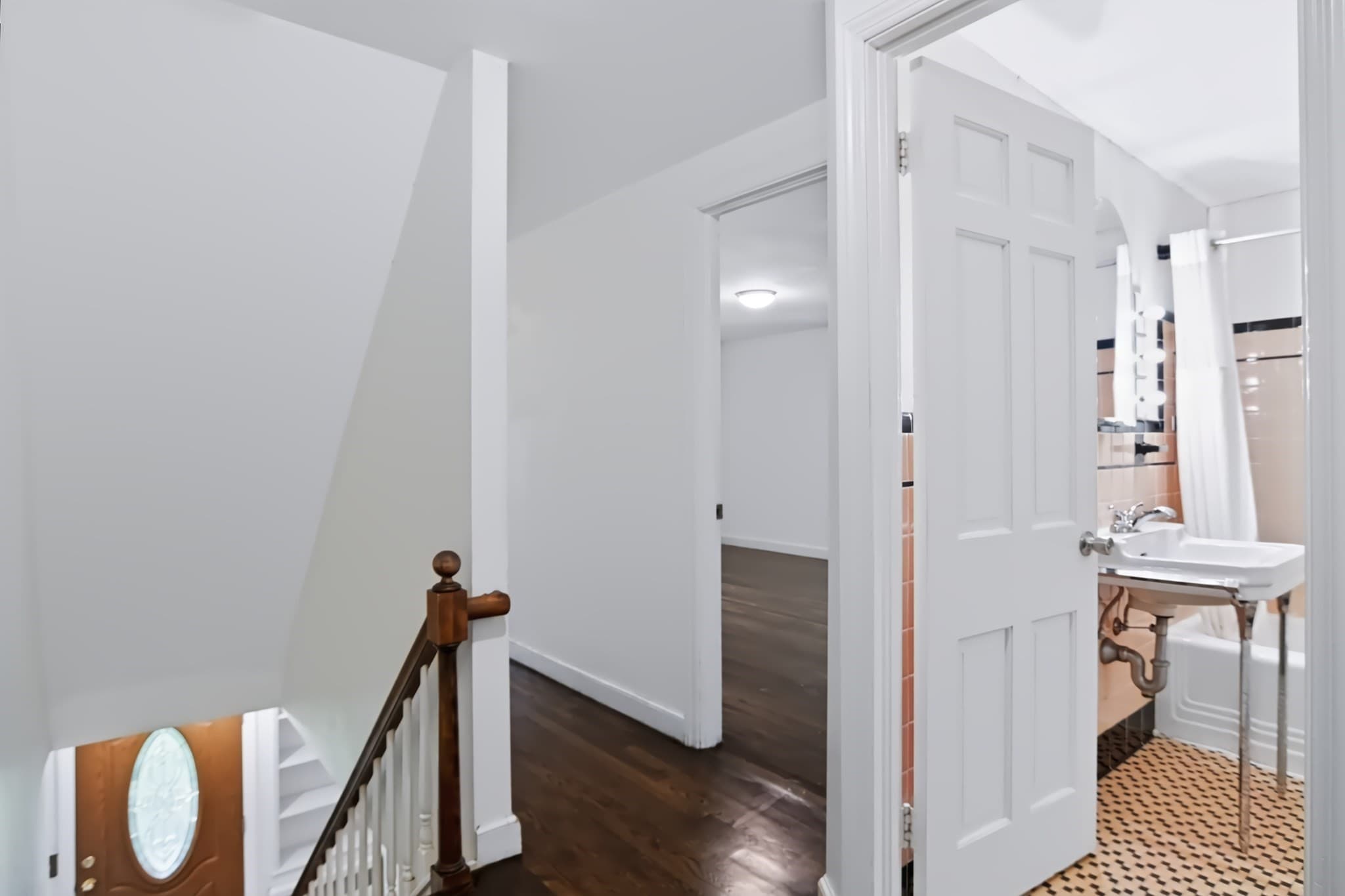 Single Family Residence at 10 Damon Rd, Holden MA 01520, Holden, photo 18 of 42
