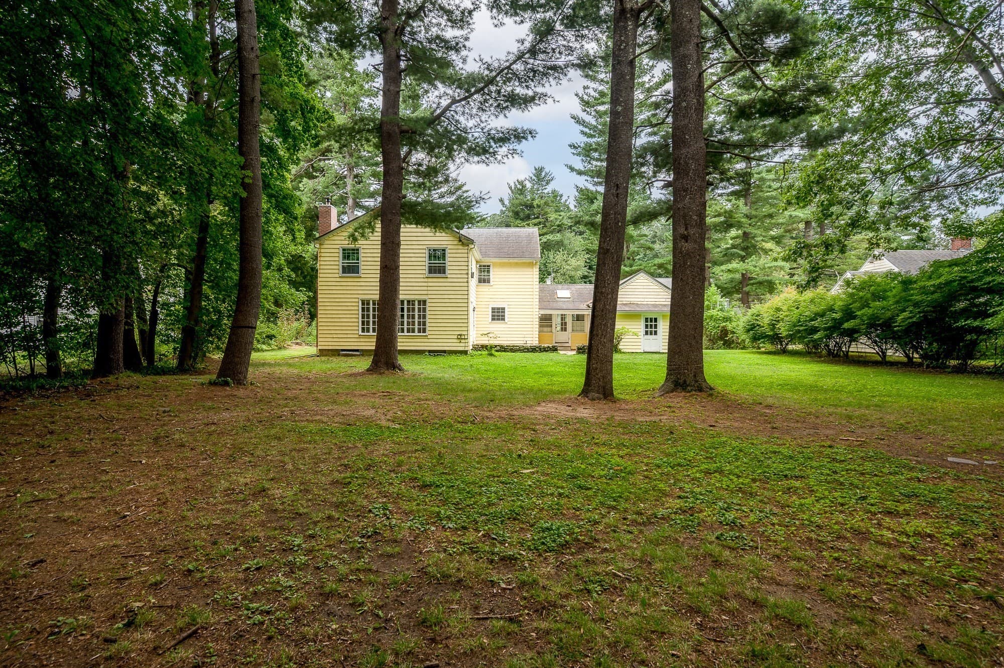 Single Family Residence at 10 Damon Rd, Holden MA 01520, Holden, photo 37 of 42