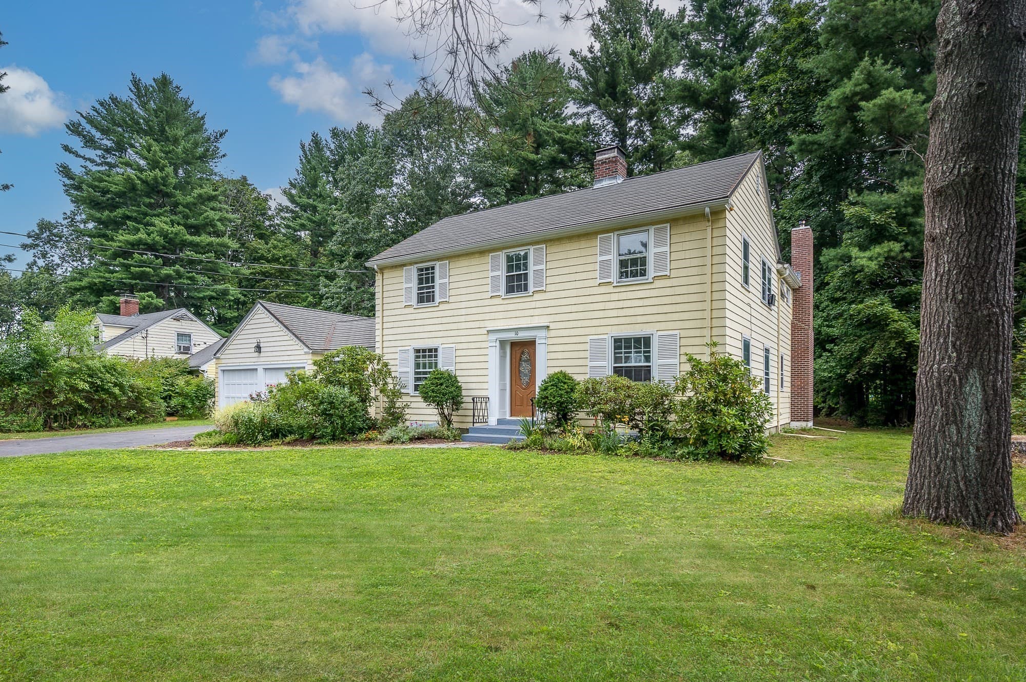 Single Family Residence at 10 Damon Rd, Holden MA 01520, Holden, photo 39 of 42