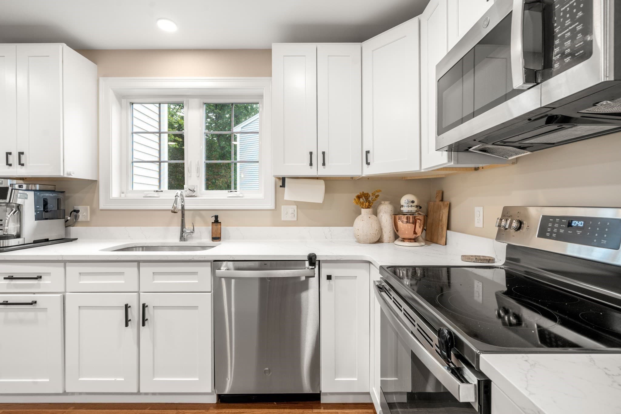 Single Family Residence at 65 Castine St., Worcester MA 01606, Worcester, photo 10 of 40