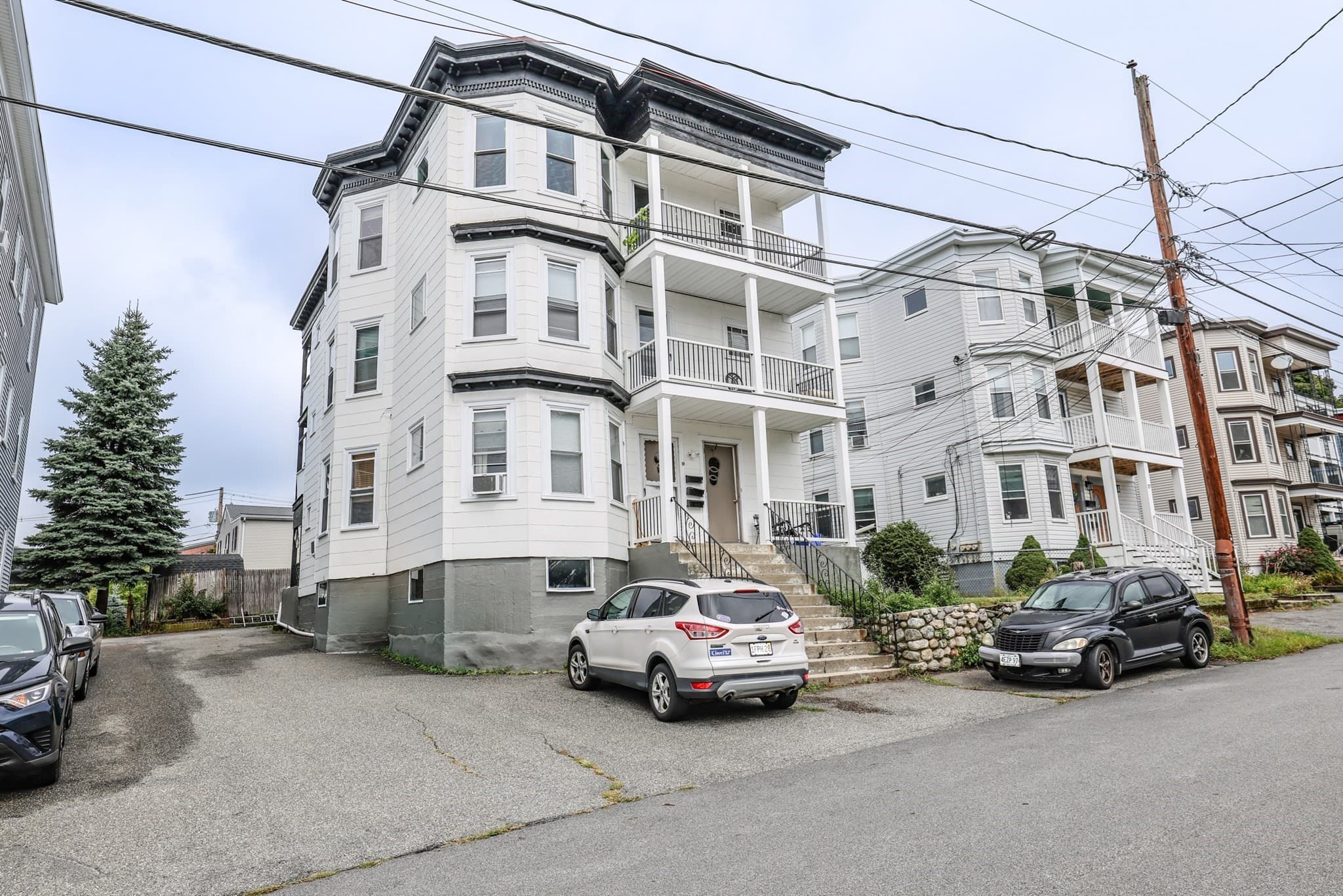 19 Sturgis St, Woburn MA 01801