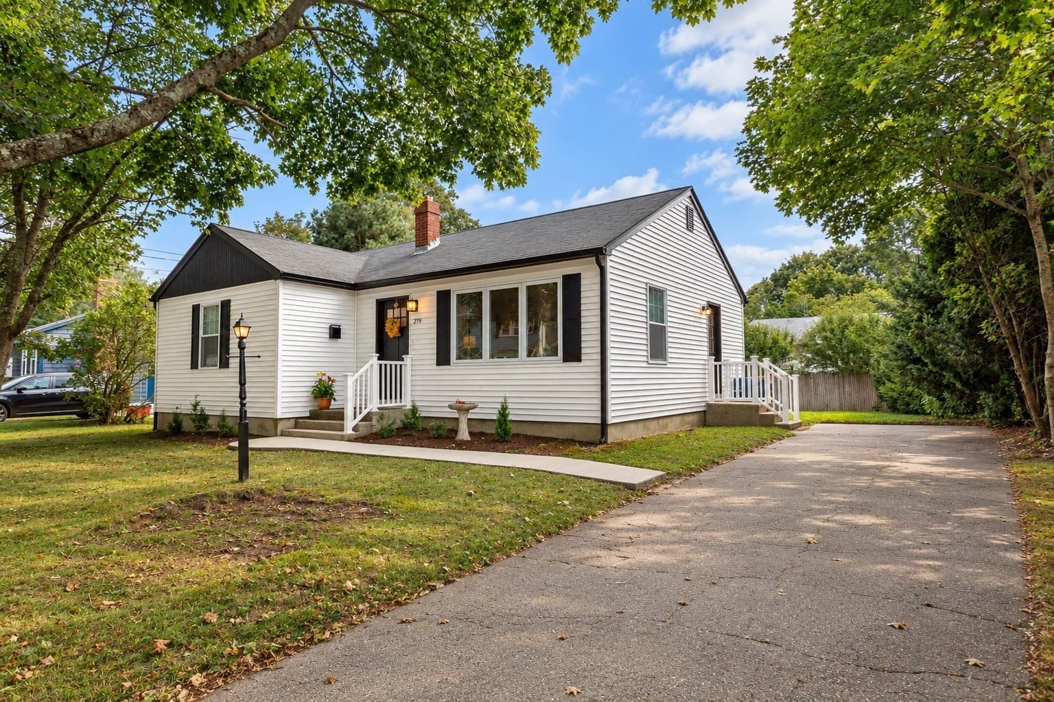 Single Family Residence at 279 Caroline St, New Bedford MA 02740, photo 2 of 27