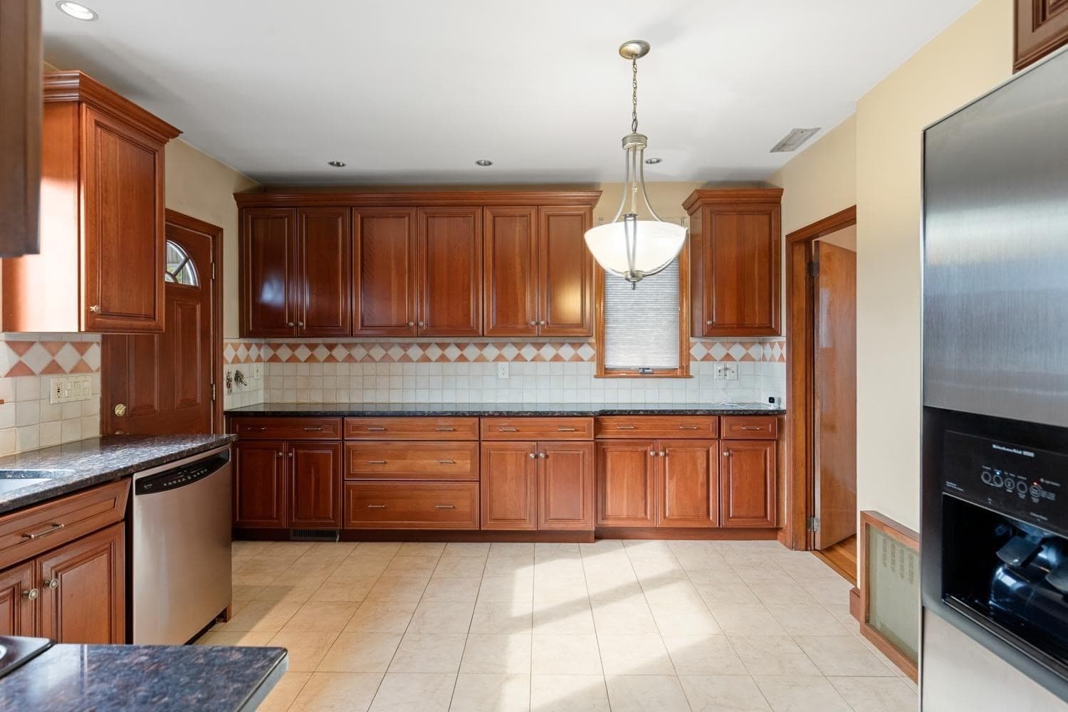 Single Family Residence at 158 Common St, Watertown MA 02472, Watertown, photo 14 of 41