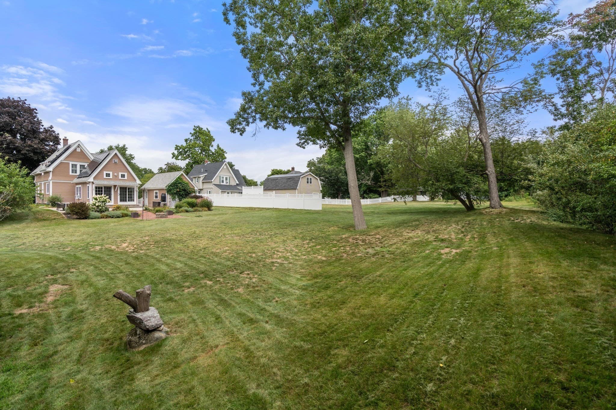 Single Family Residence at 172 West St, Walpole MA 02081, Walpole, photo 6 of 22