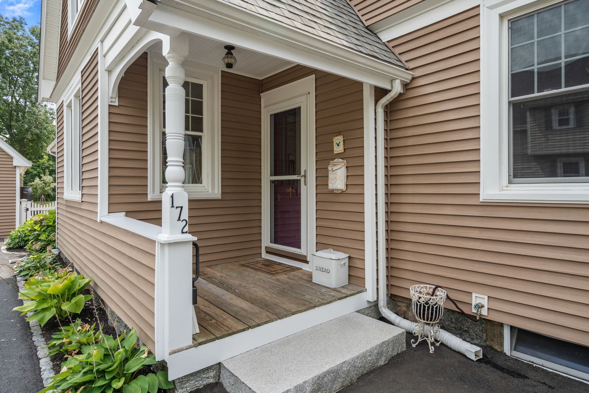 Single Family Residence at 172 West St, Walpole MA 02081, Walpole, photo 7 of 22