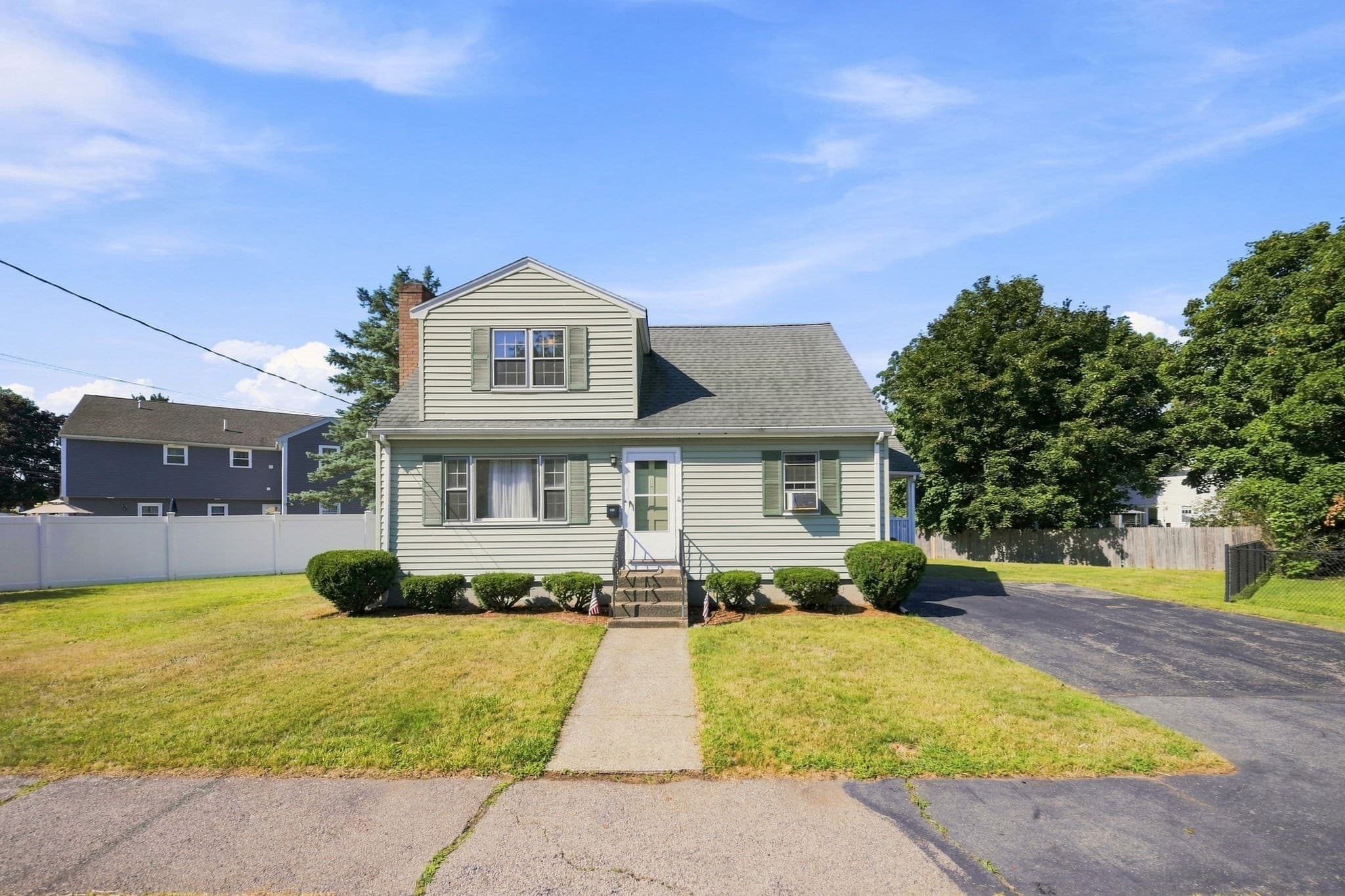 Single Family Residence at 125 Whitehall St, Dedham MA 02026, Dedham, photo 3 of 42