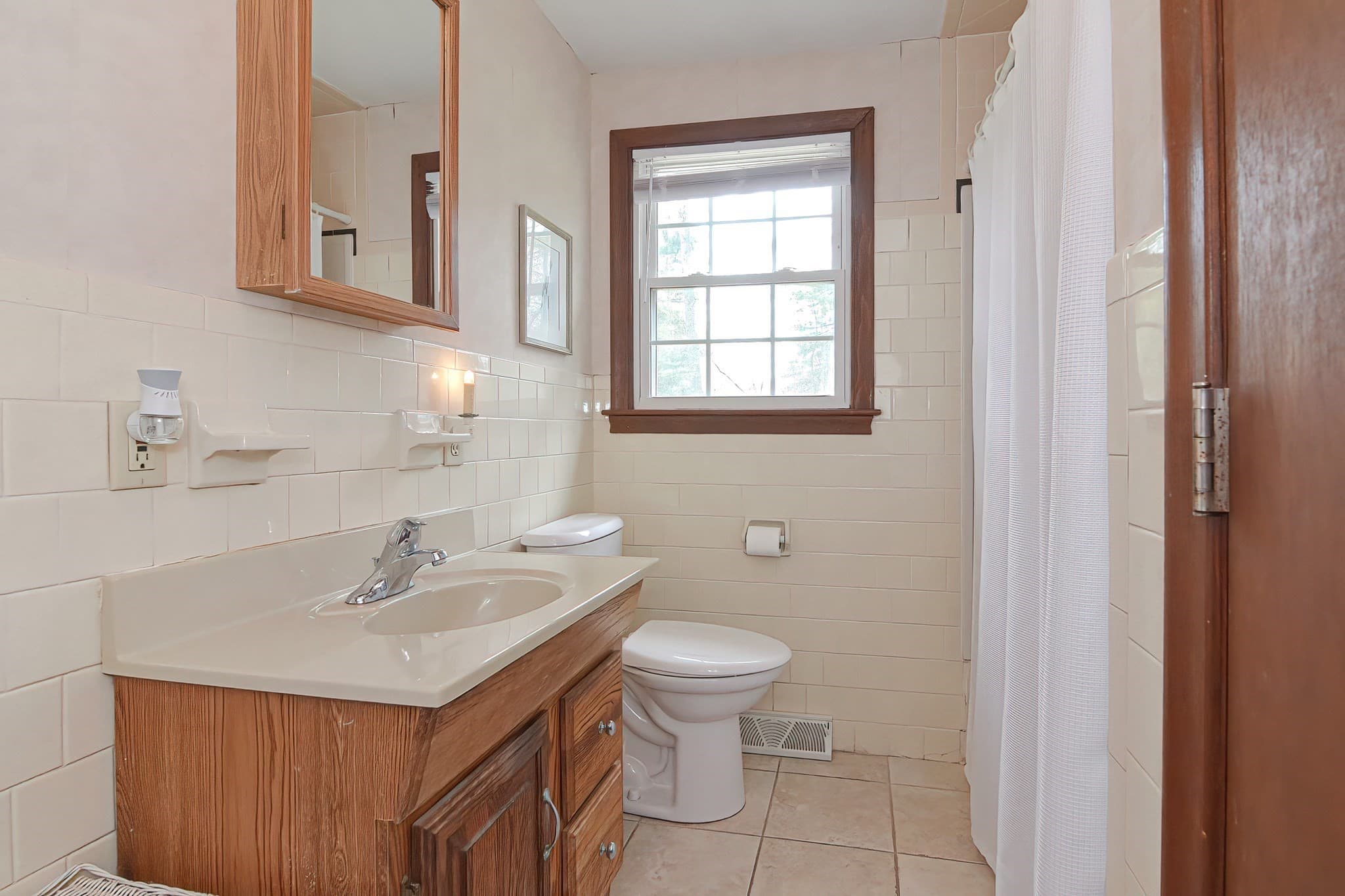 Single Family Residence at 11 Kingsley Rd, Norton MA 02766, Norton, photo 12 of 28