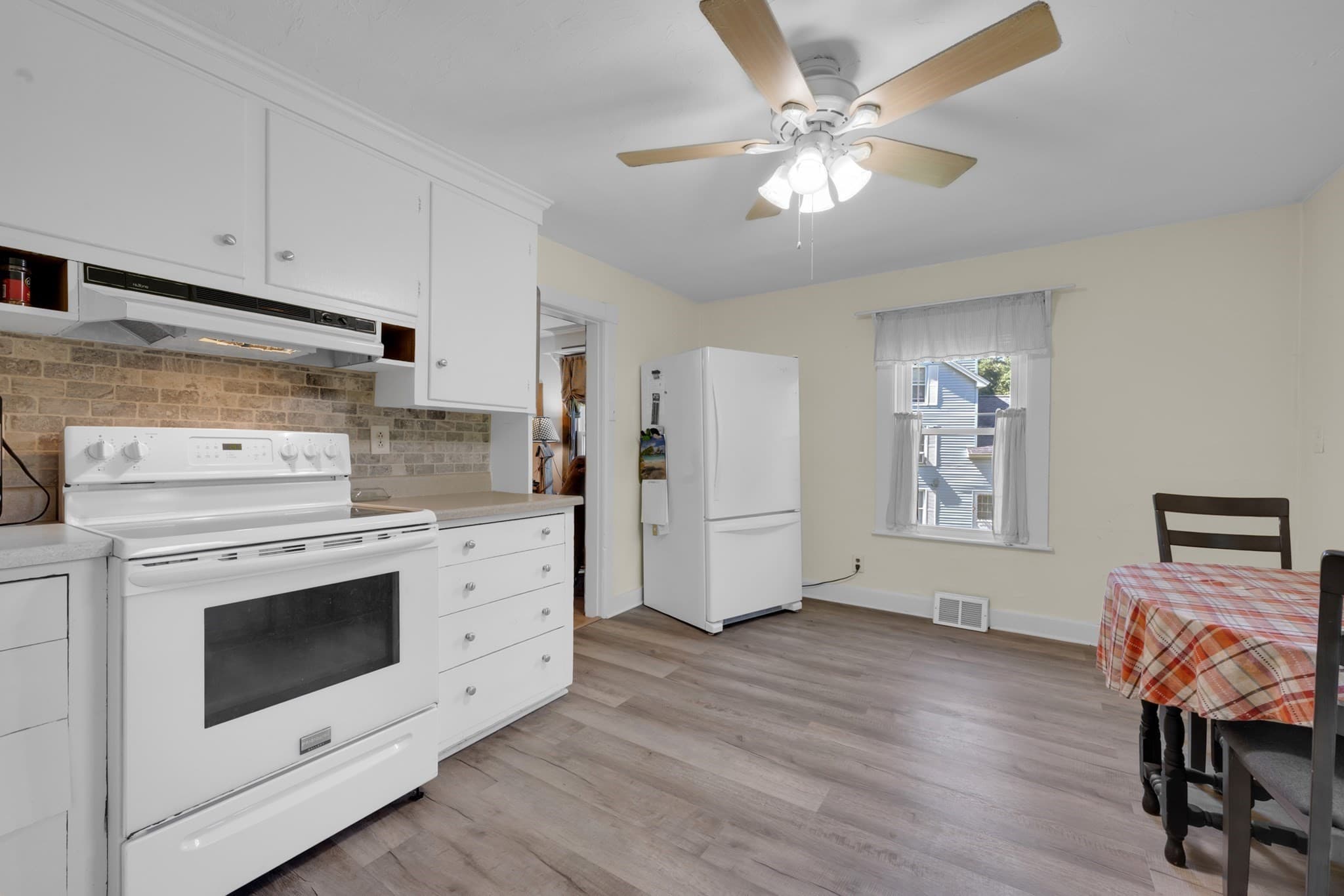 Multi Family at 198-200 Southbridge Rd, Dudley MA 01571, Dudley, photo 7 of 31