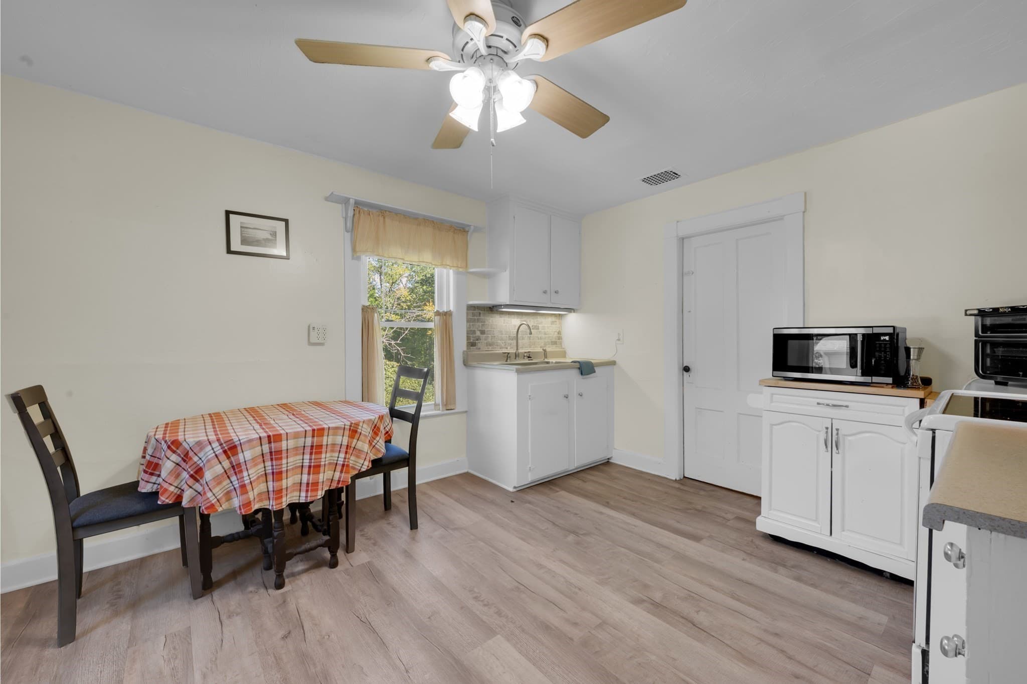Multi Family at 198-200 Southbridge Rd, Dudley MA 01571, Dudley, photo 8 of 31