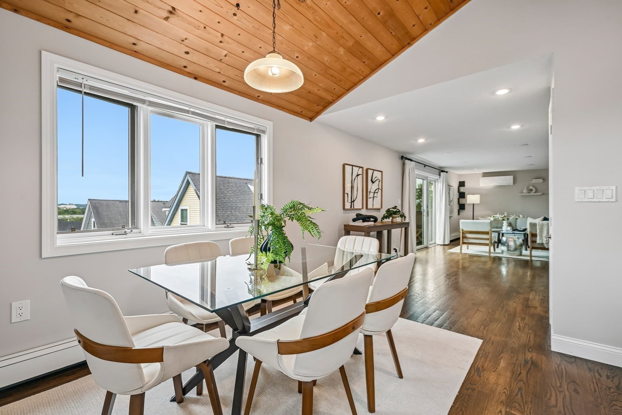 Condominium at 32 Farragut Ave # 3, Somerville MA 02144, Somerville, photo 10 of 35