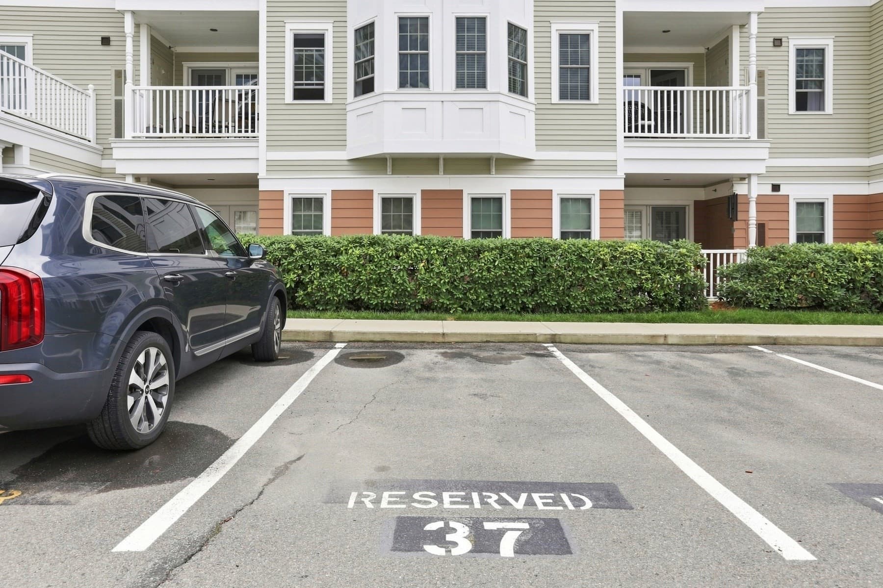 Condominium at 180 Chickering Rd # 302C, North Andover MA 01845, North Andover, photo 25 of 42