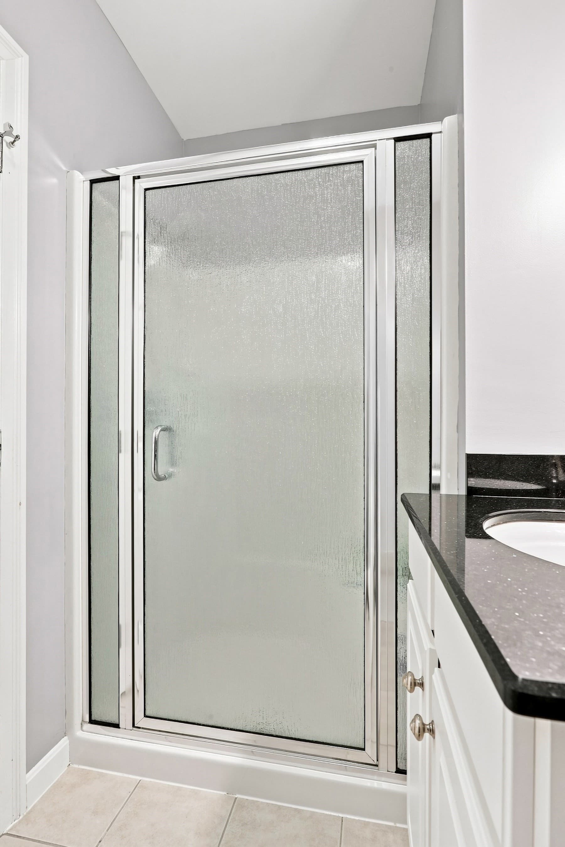 Condominium at 180 Chickering Rd # 302C, North Andover MA 01845, North Andover, photo 21 of 42