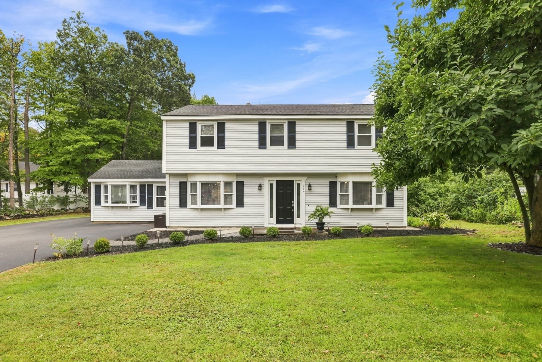 186 Andover St, North Andover MA 01845