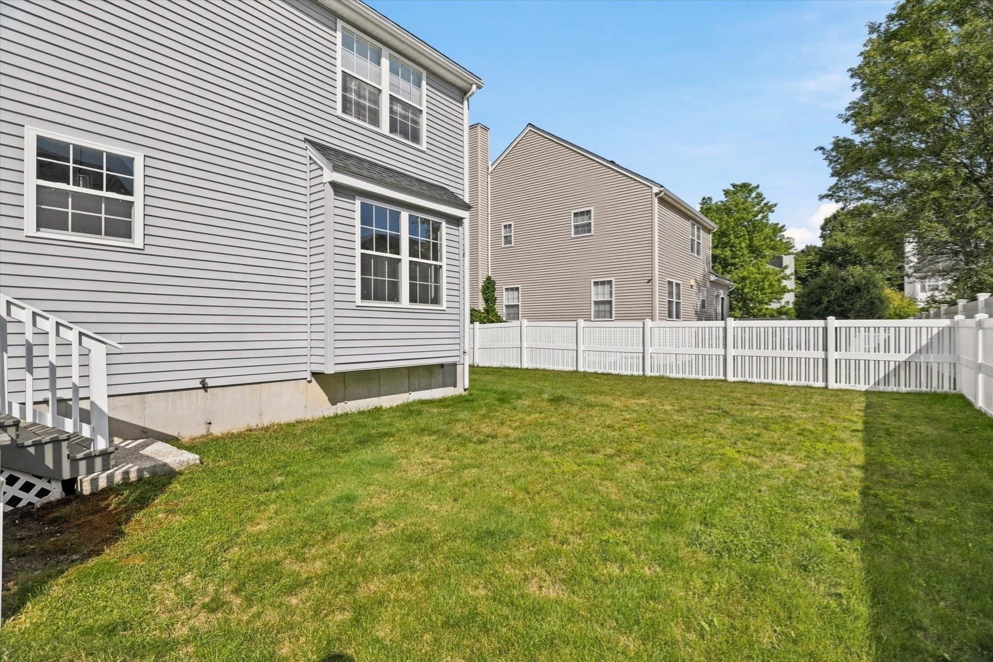 Single Family Residence at 9 Derby Ln., Franklin MA 02038, Franklin, photo 19 of 31