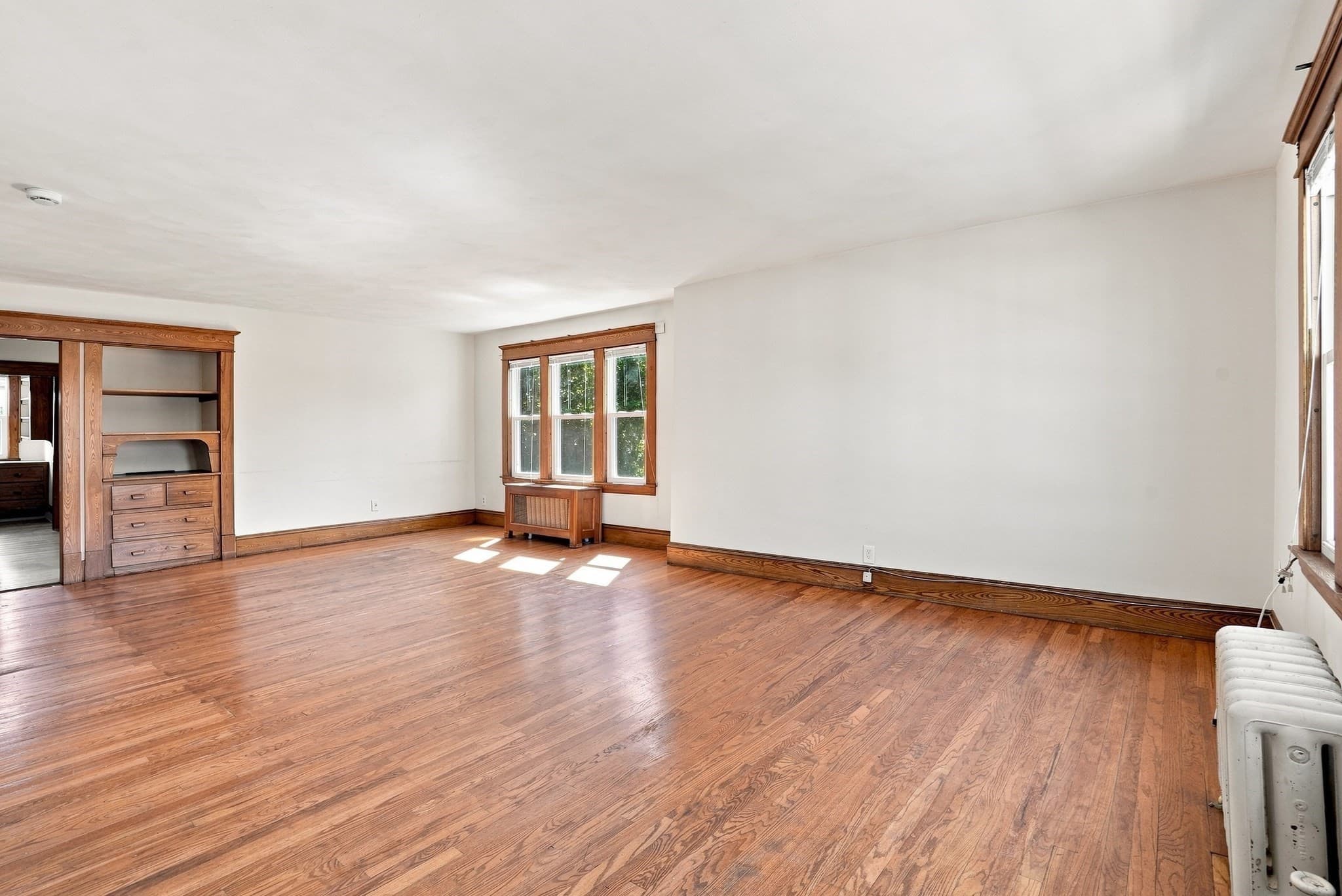 3 Family at 39 Bell St, Chicopee MA 01013, Chicopee, photo 13 of 38