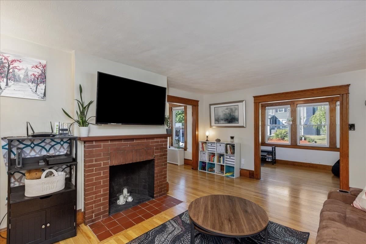 Single Family Residence at 63 Billerica Rd, Chelmsford MA 01824, photo 7 of 39