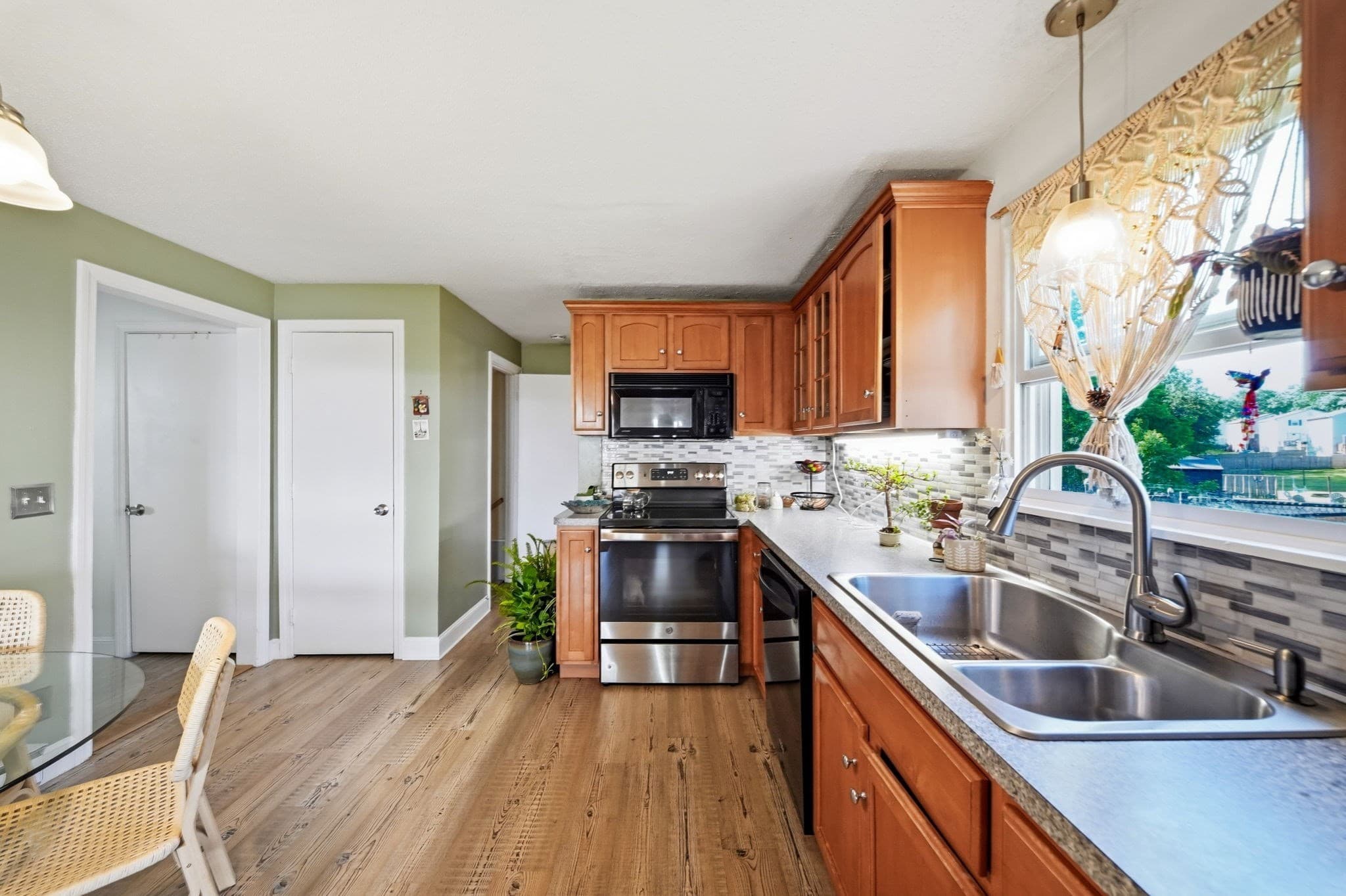 Condominium at 440 Caswell St # B, Taunton MA 02718, Taunton, photo 11 of 42