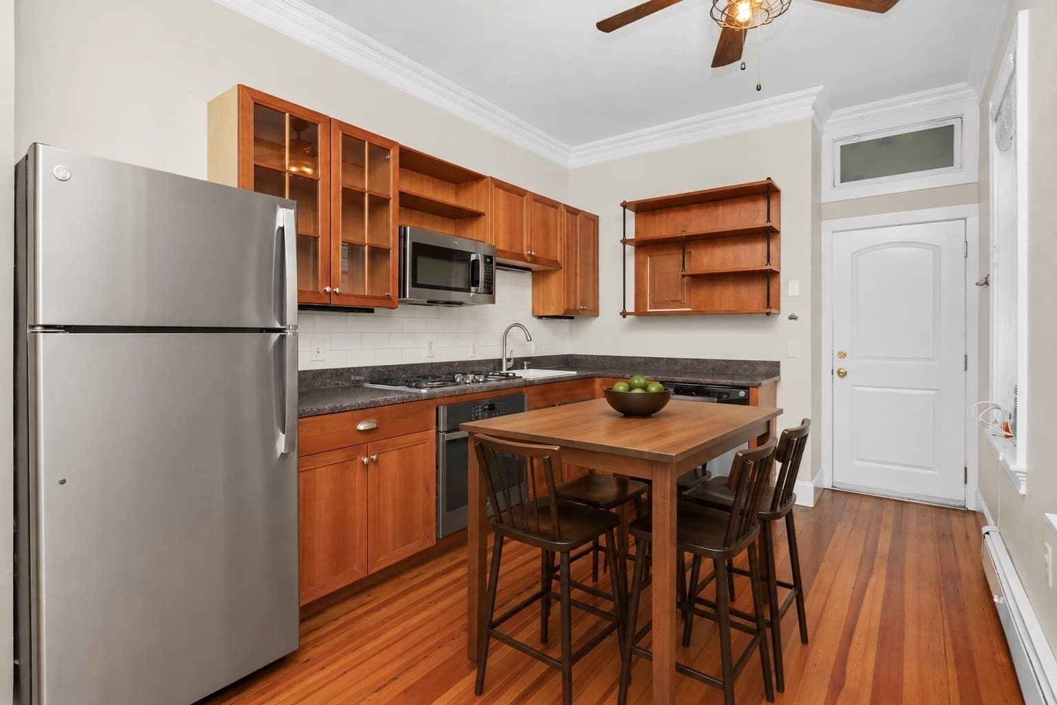 Condominium at 421 E 3rd St # 1, Boston MA 02127, Boston, photo 4 of 28
