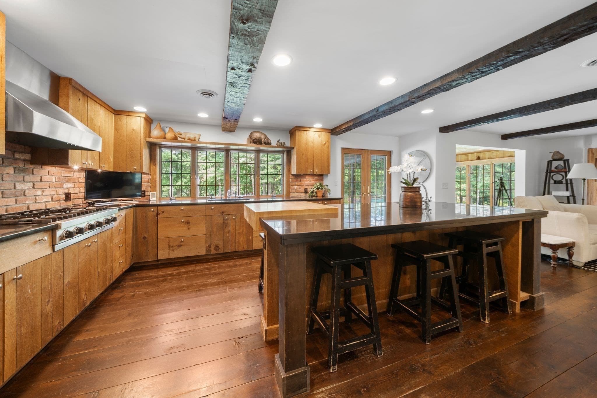 Single Family Residence at 225 Mill Street, Raynham MA 02767, photo 5 of 42
